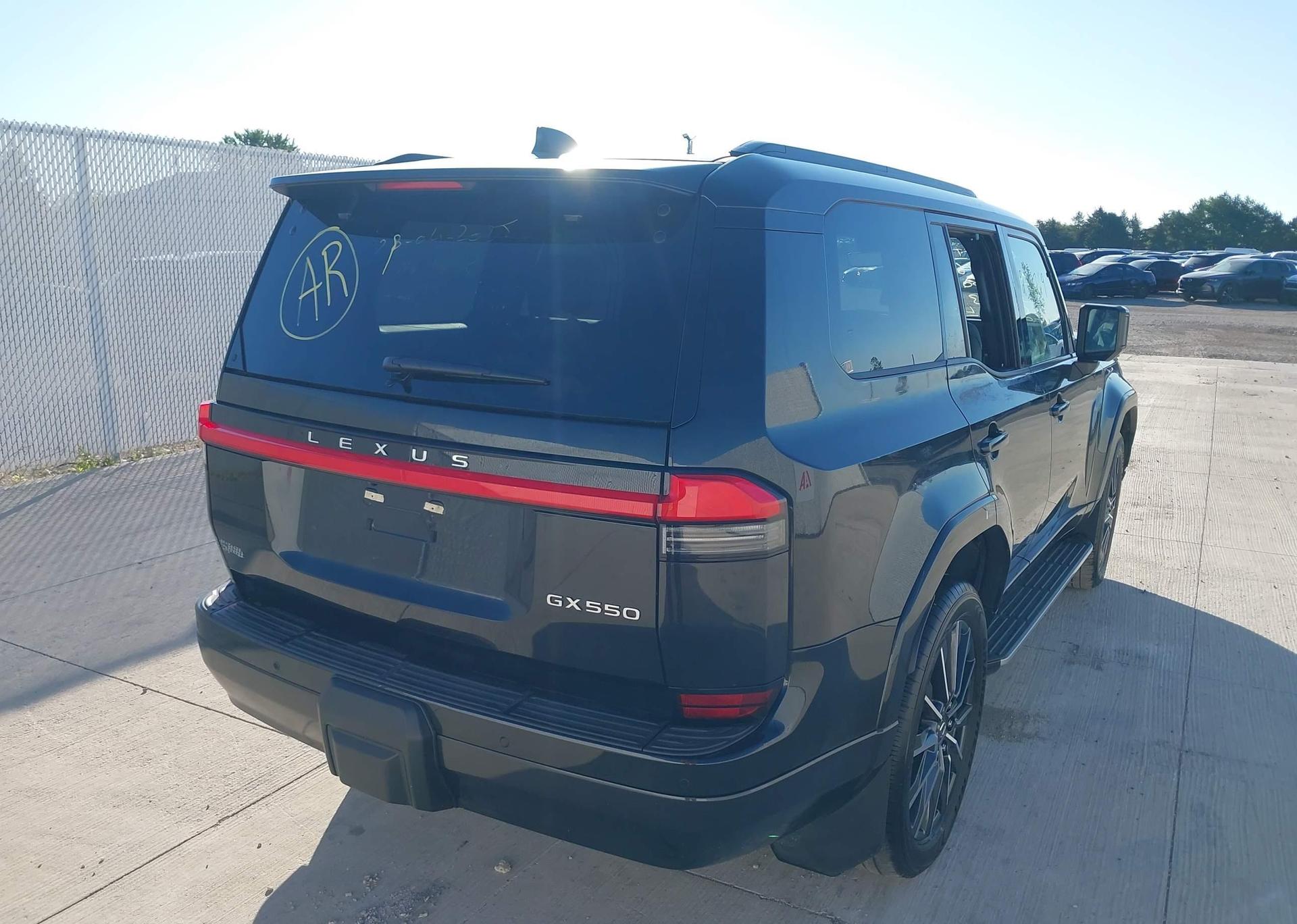 2025 LEXUS GX 550