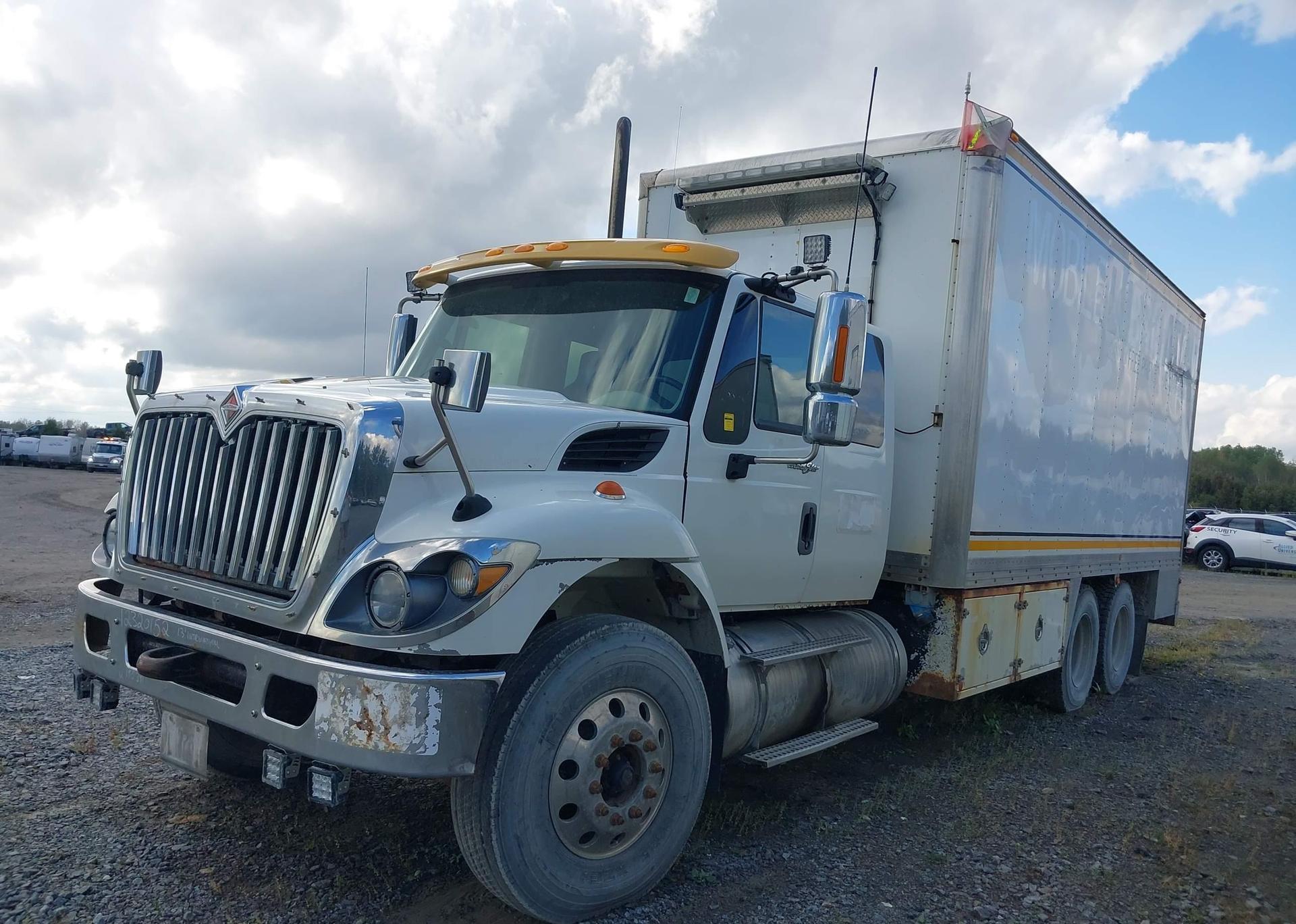 2013 INTERNATIONAL 7000 7400