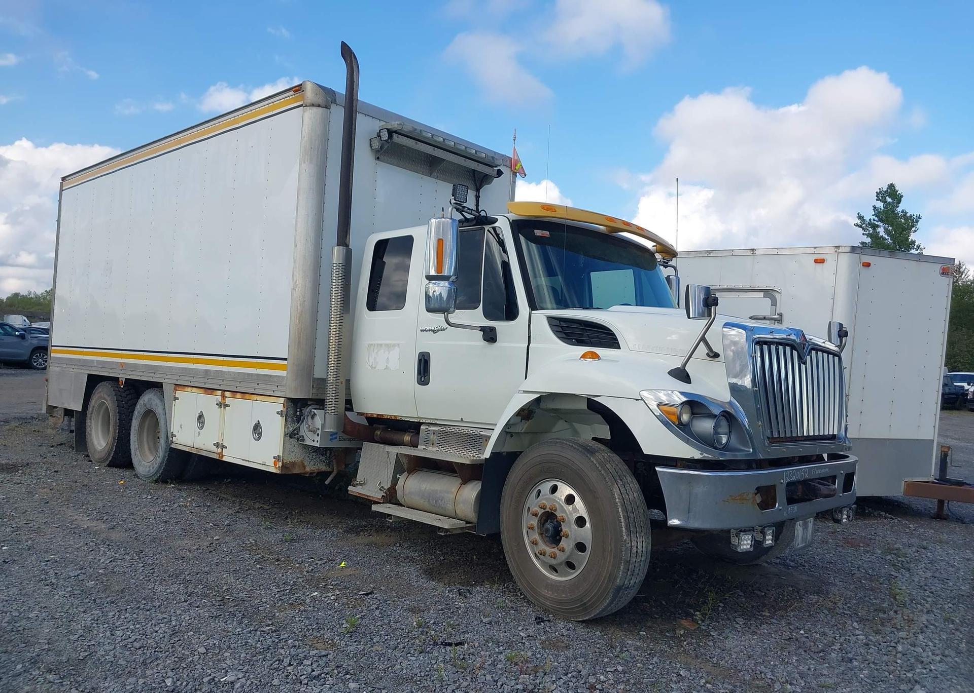 2013 INTERNATIONAL 7000 7400