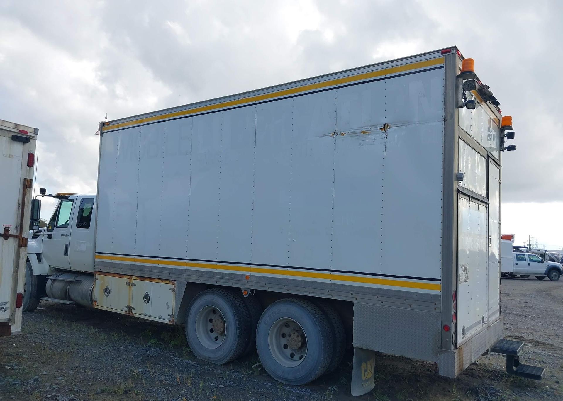 2013 INTERNATIONAL 7000 7400