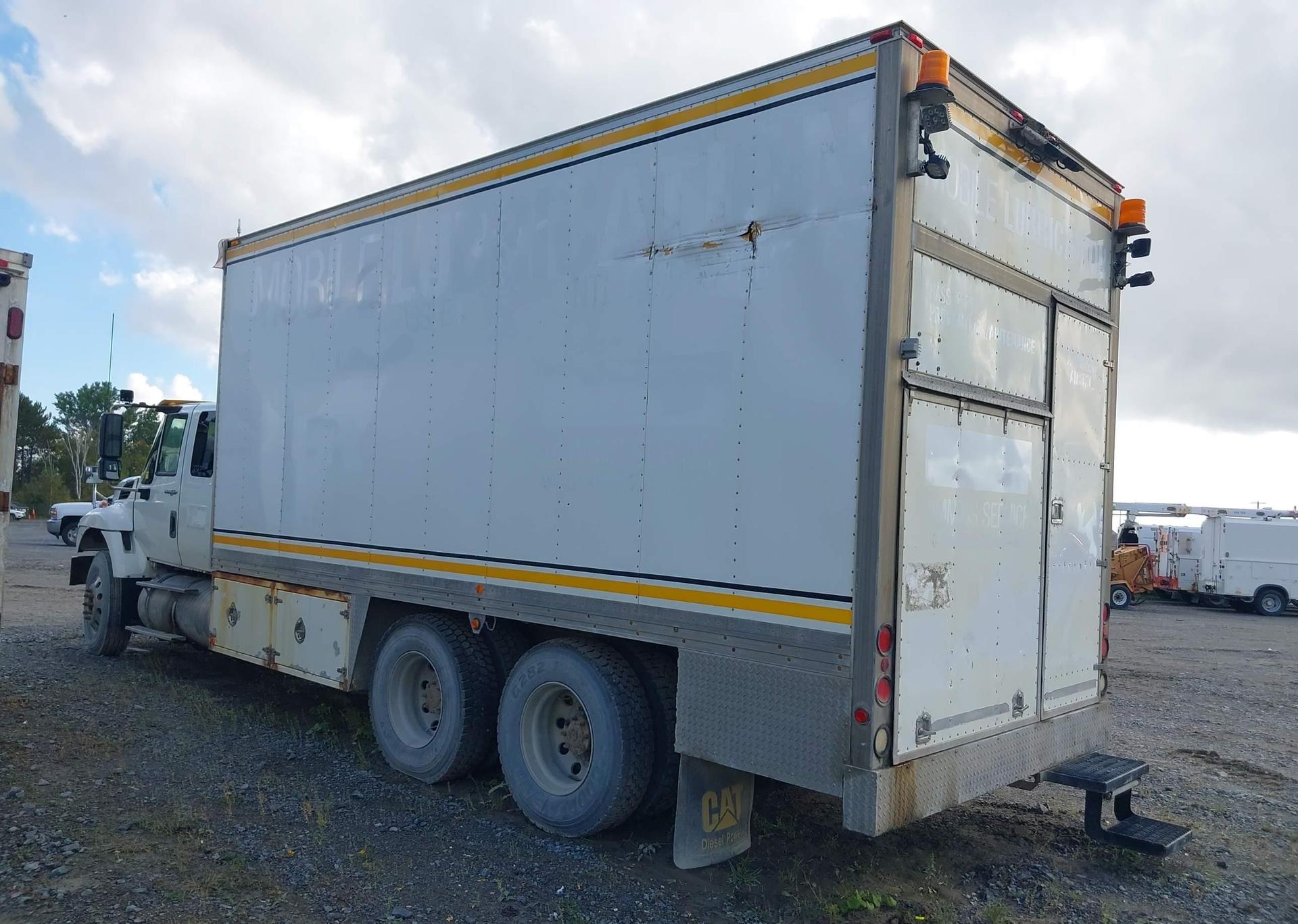 2013 INTERNATIONAL 7000 7400