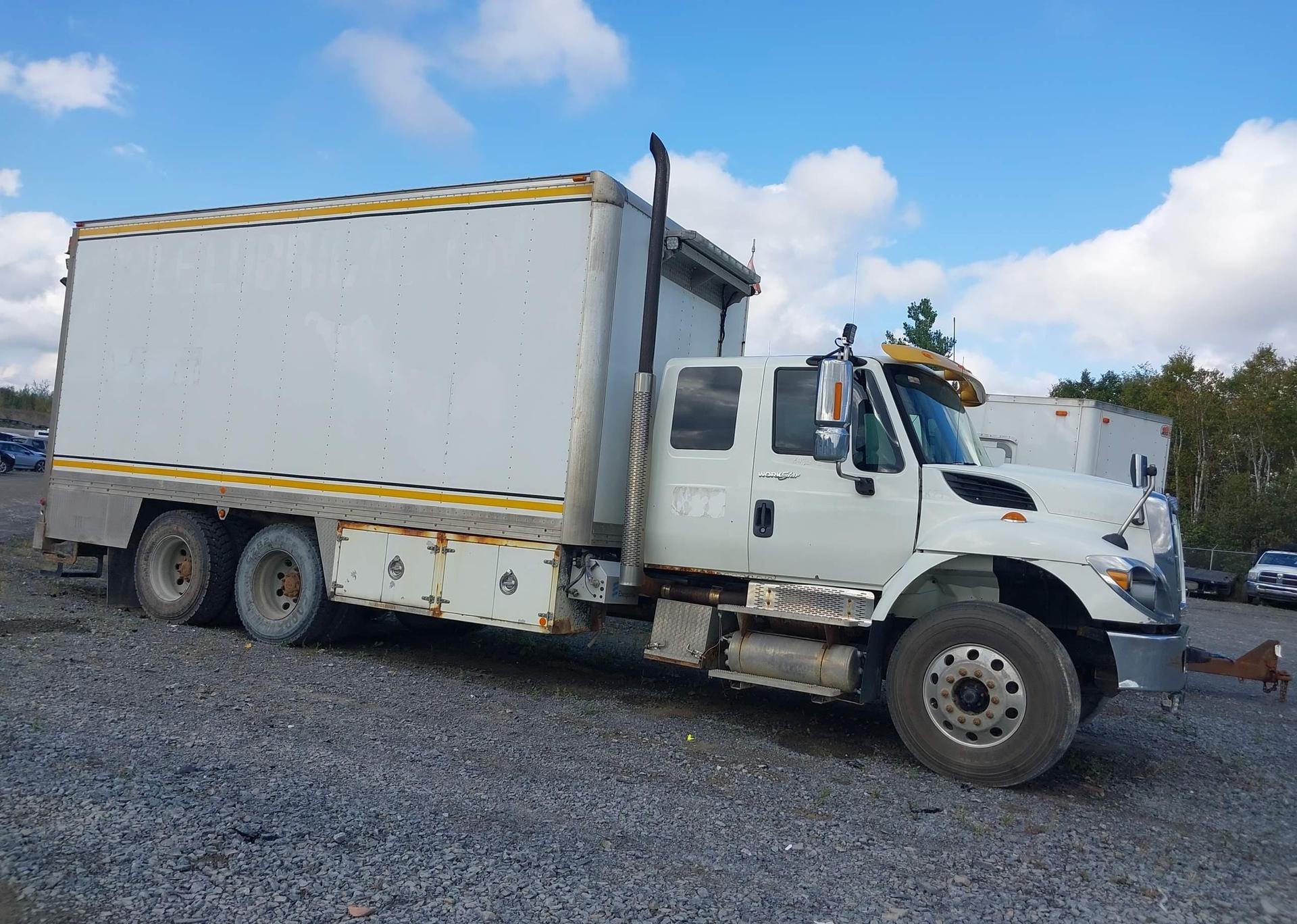 2013 INTERNATIONAL 7000 7400