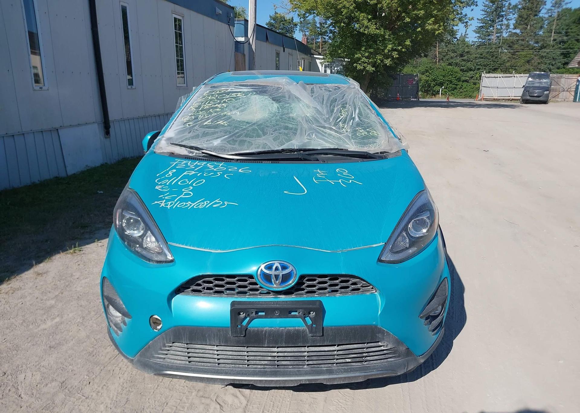 2018 TOYOTA Prius c