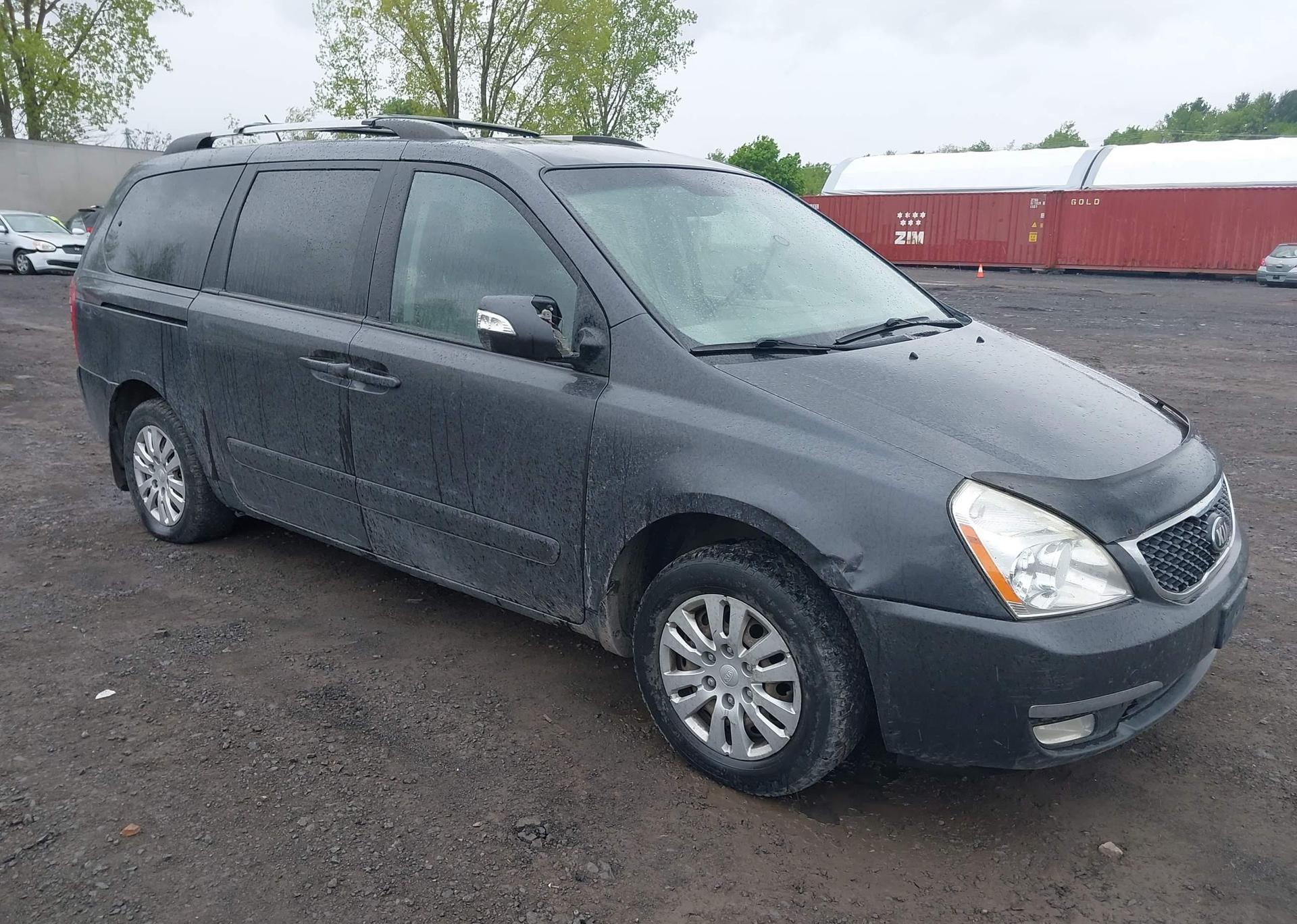 2014 KIA SEDONA