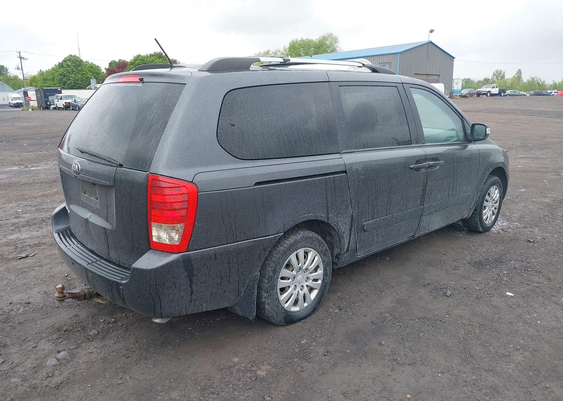 2014 KIA SEDONA