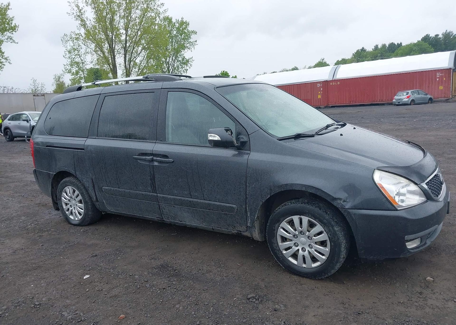 2014 KIA SEDONA