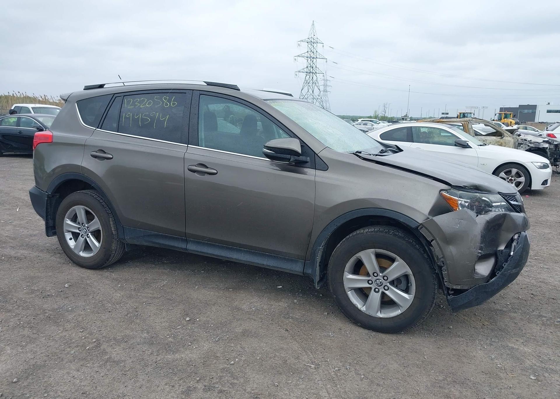 2015 TOYOTA RAV4