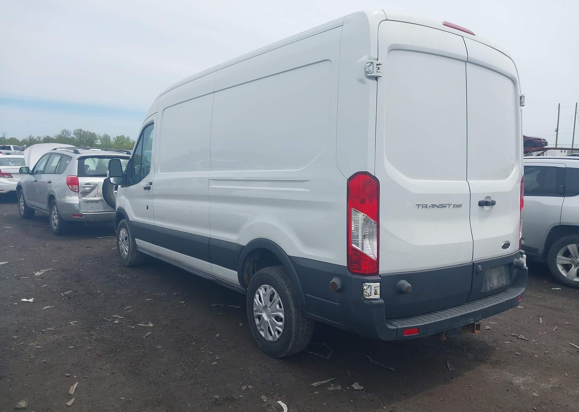 2016 FORD transit t-250