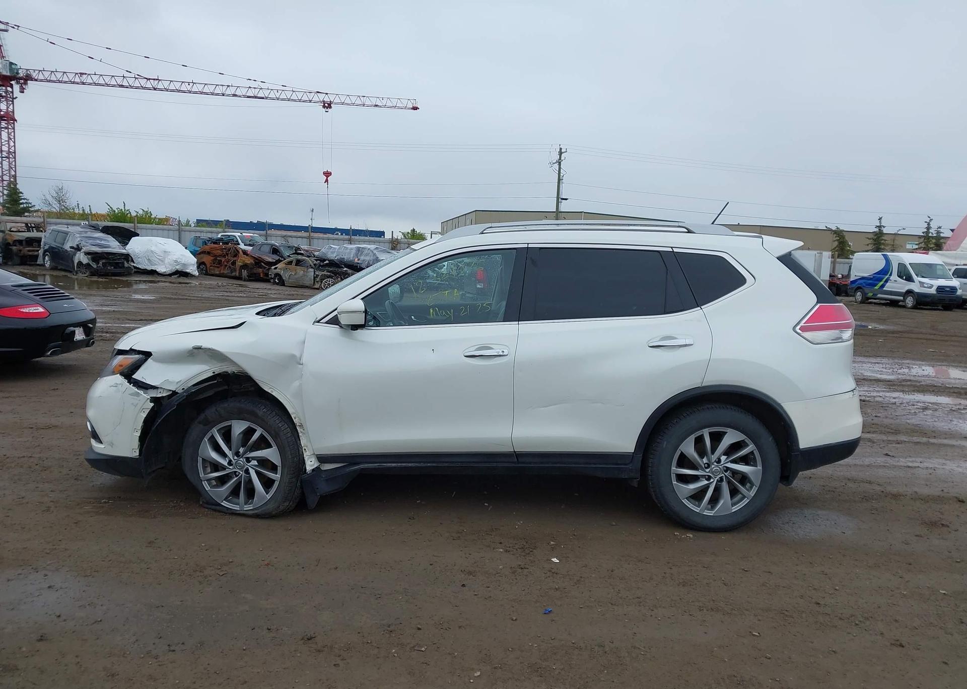 2015 NISSAN ROGUE S