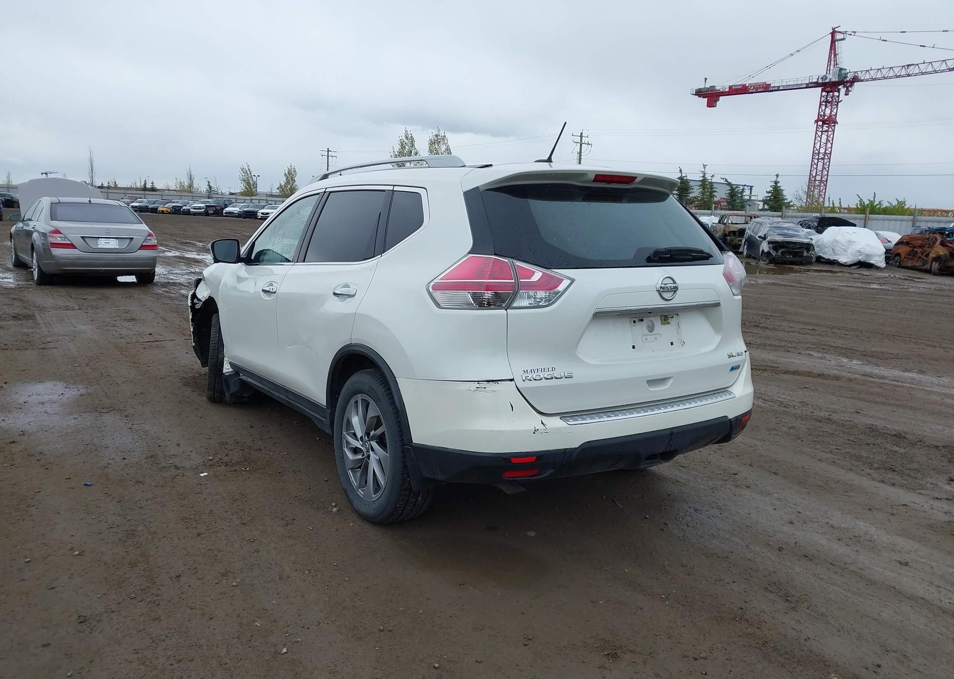 2015 NISSAN ROGUE S