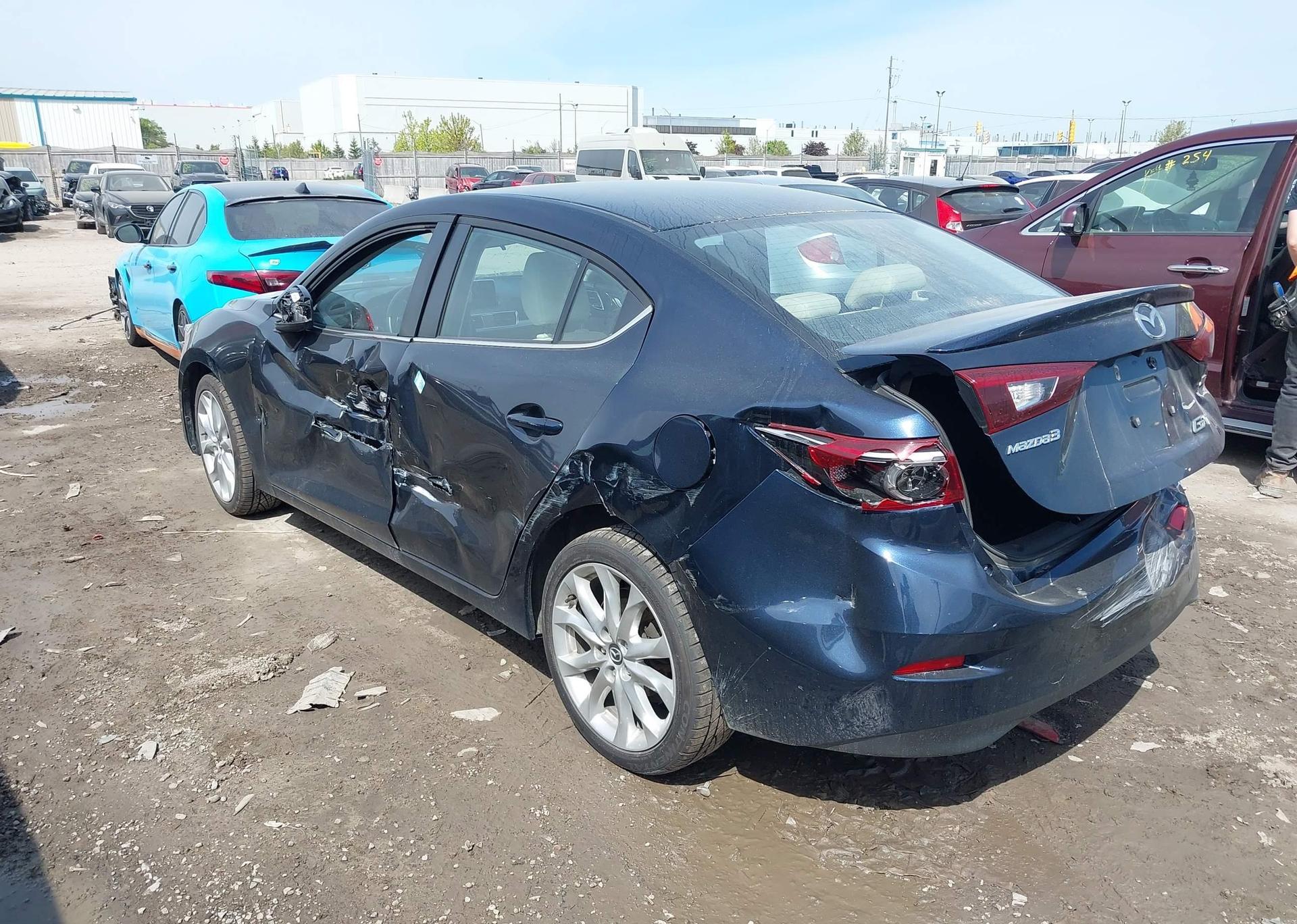 2016 MAZDA 3 TOURING