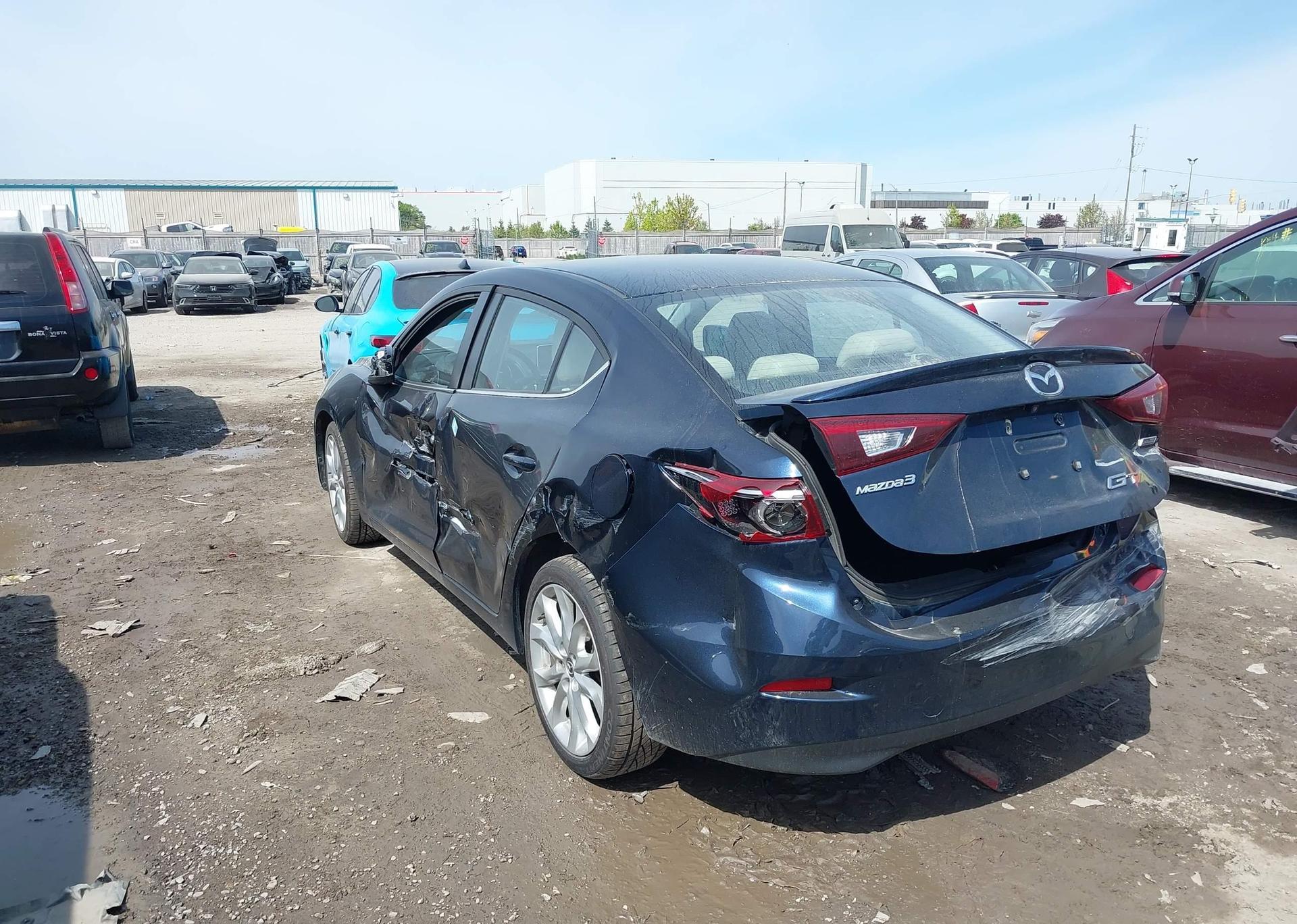 2016 MAZDA 3 TOURING