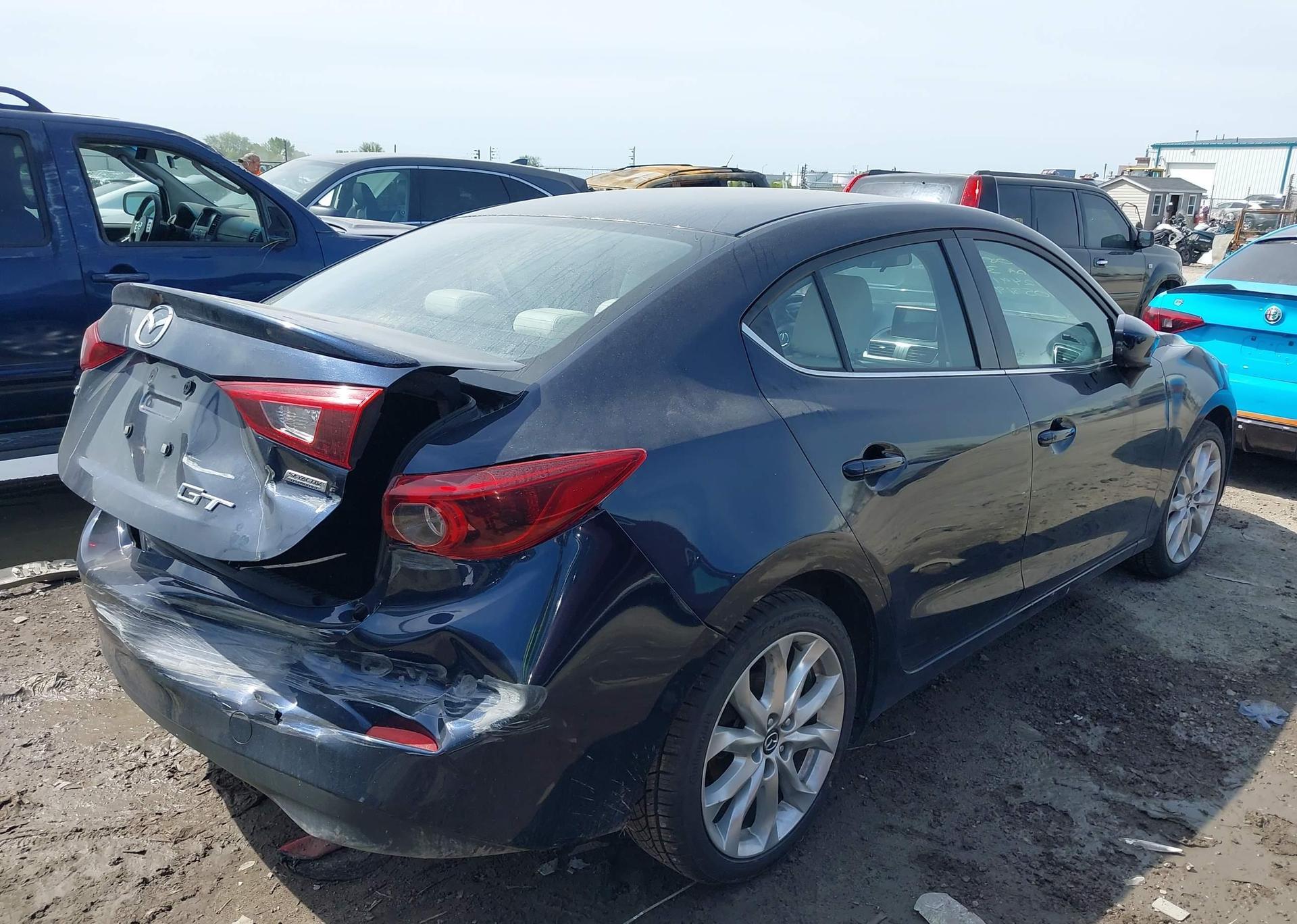2016 MAZDA 3 TOURING