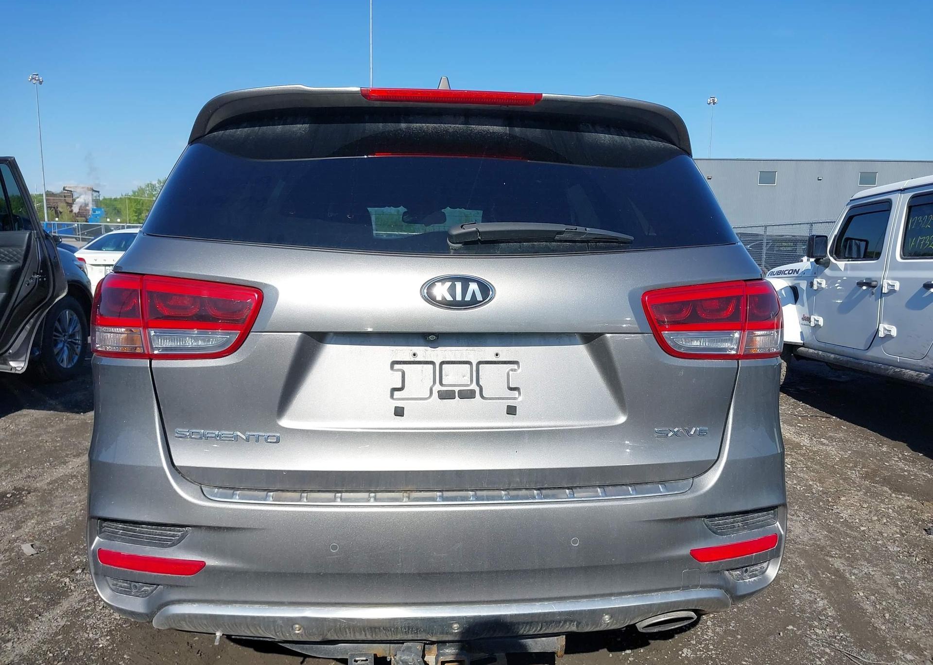 2017 KIA SORENTO