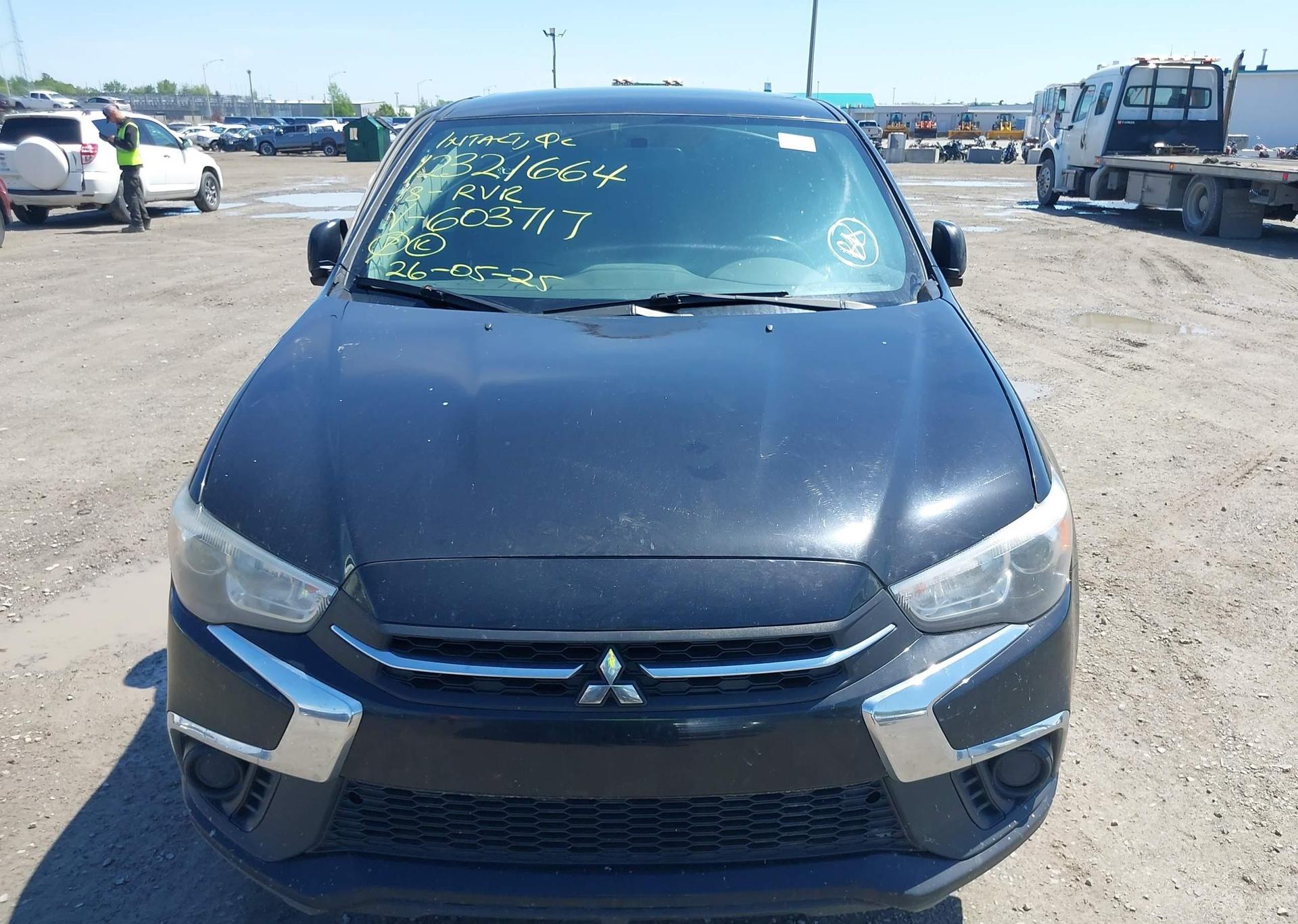 2018 MITSUBISHI RVR