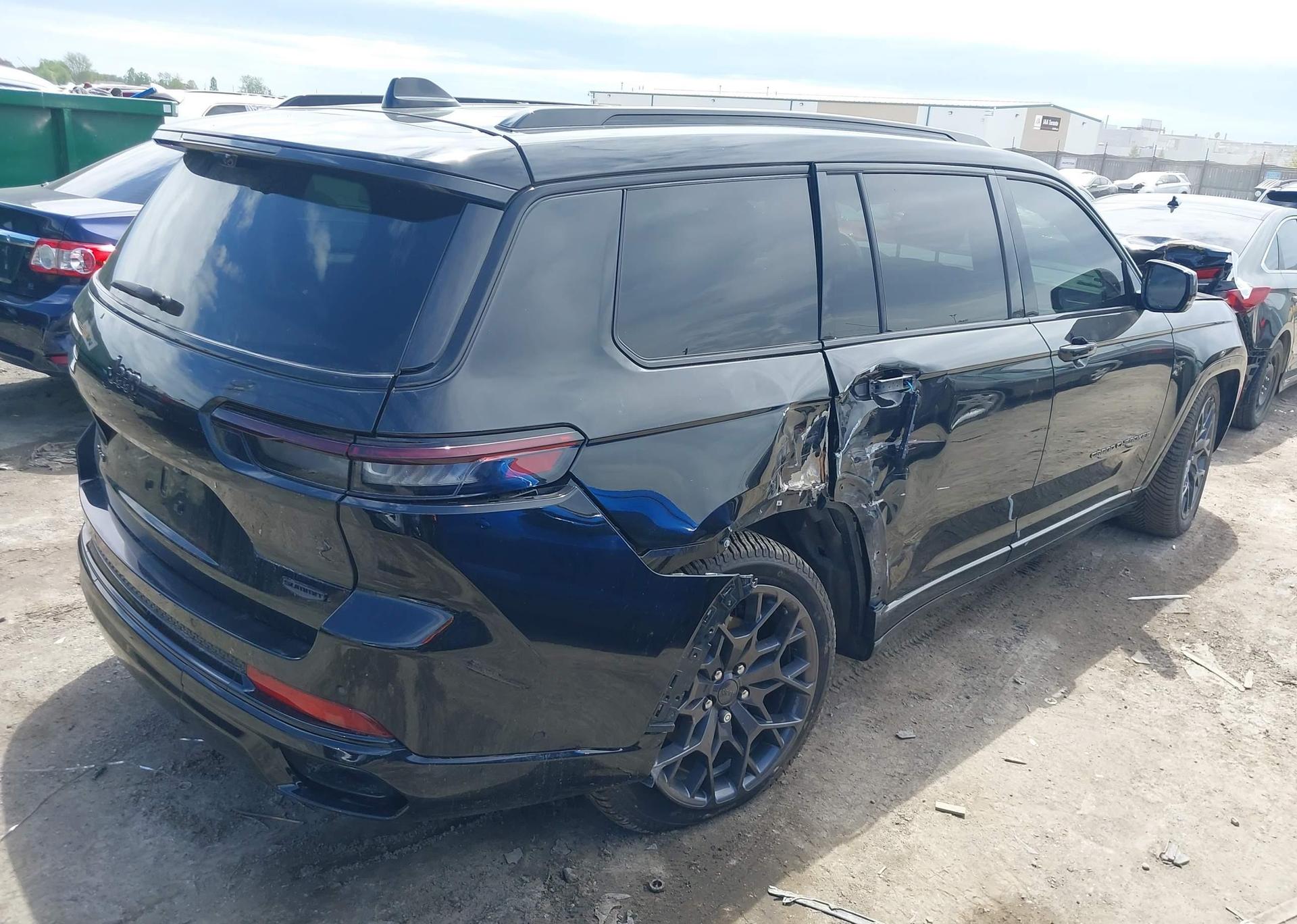 2023 JEEP GRAND CHEROKEE L SUMMIT