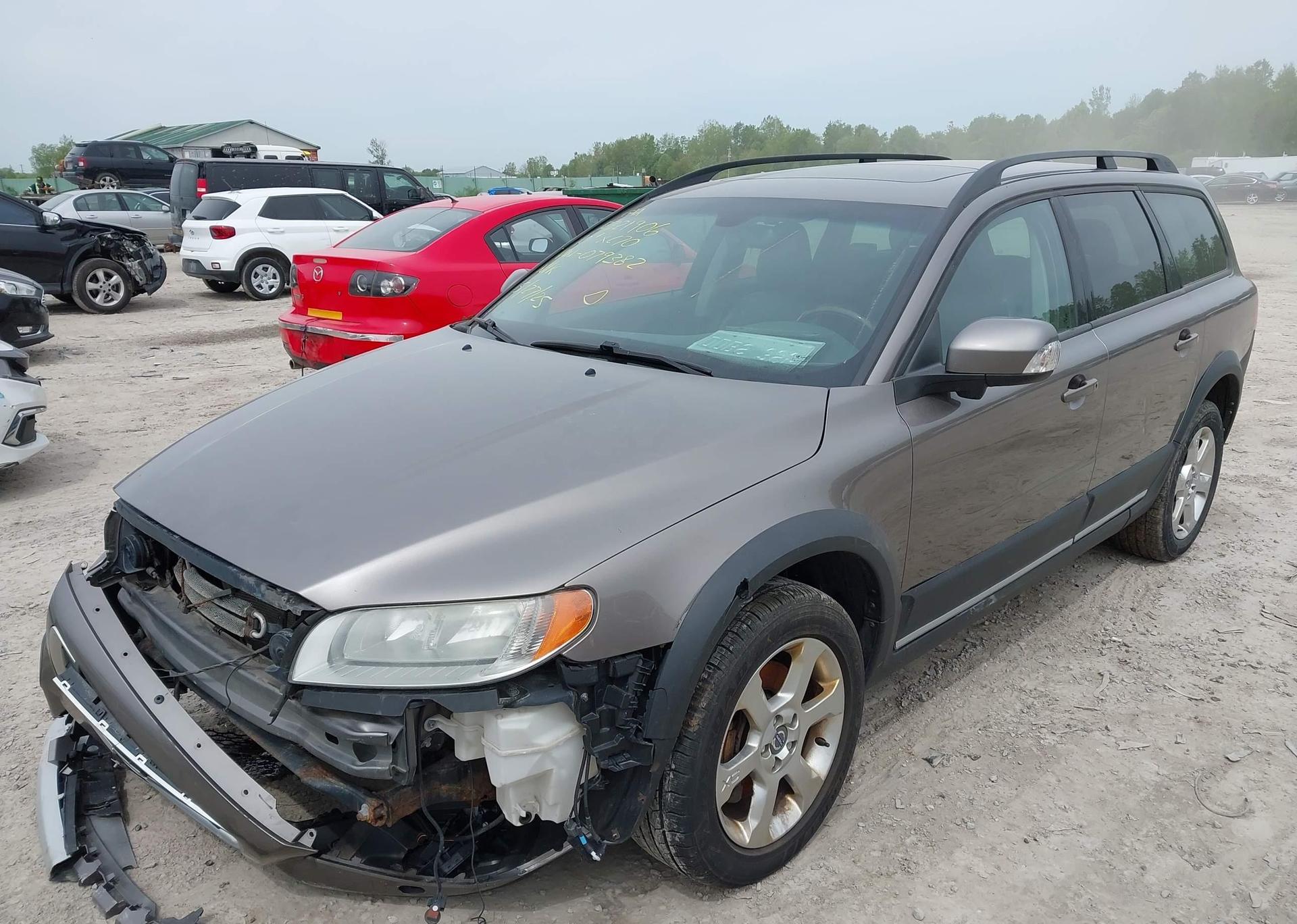 2010 VOLVO XC70 3.2