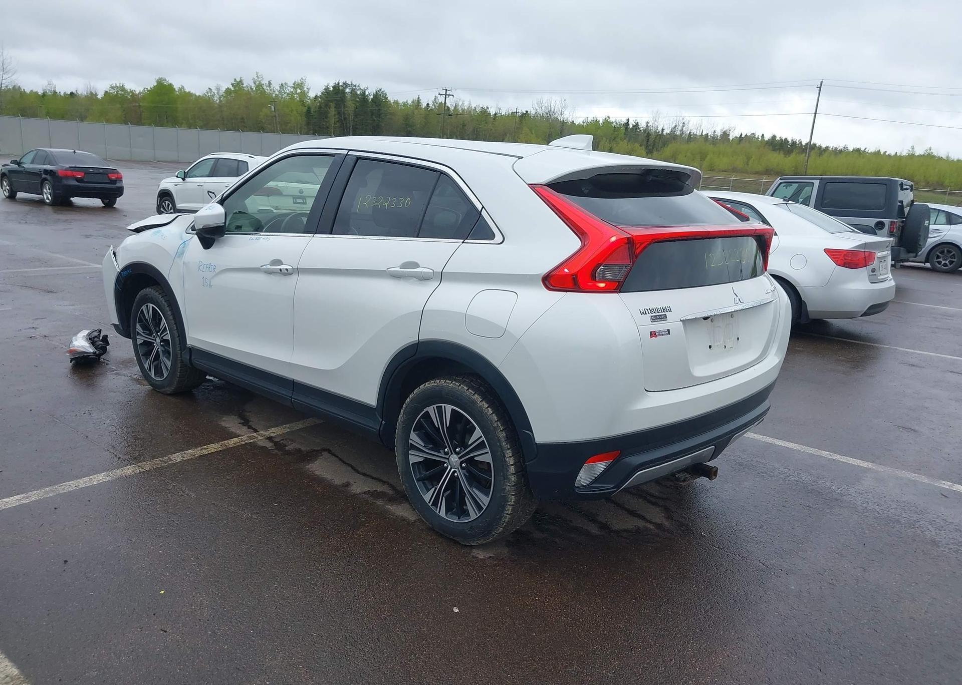 2018 MITSUBISHI ECLIPSE CROSS LE