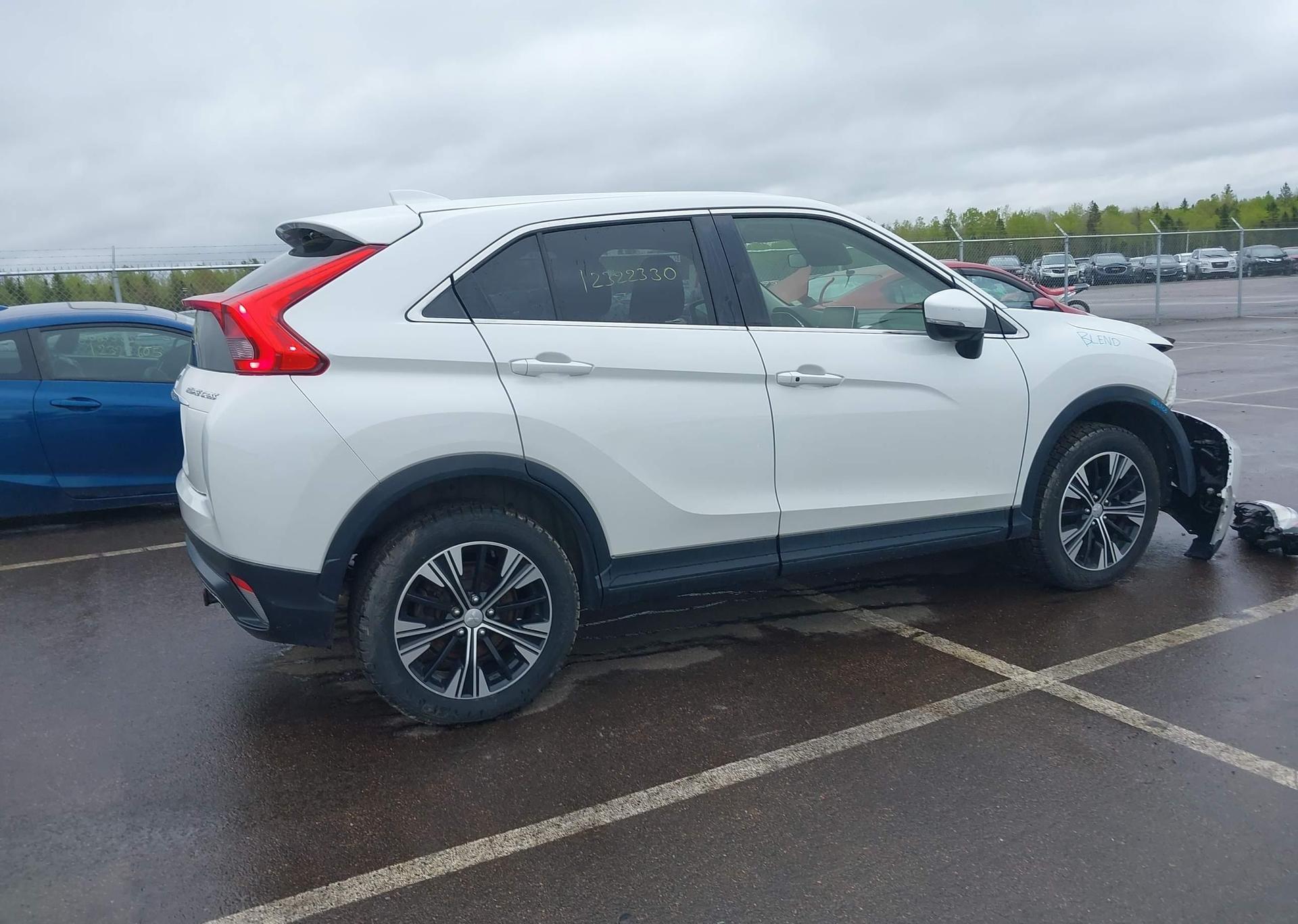 2018 MITSUBISHI ECLIPSE CROSS LE