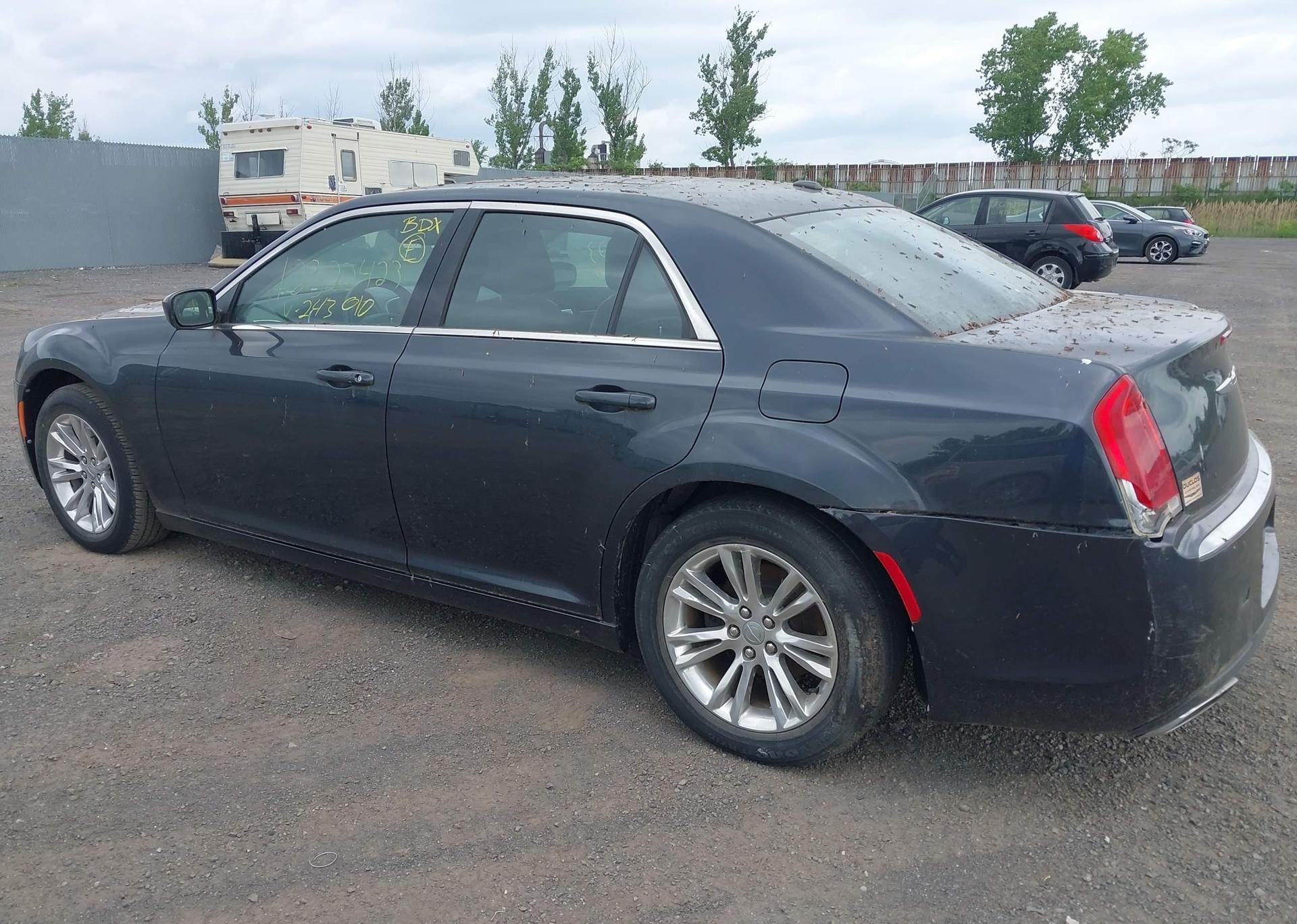 2016 CHRYSLER 300 LIMITED