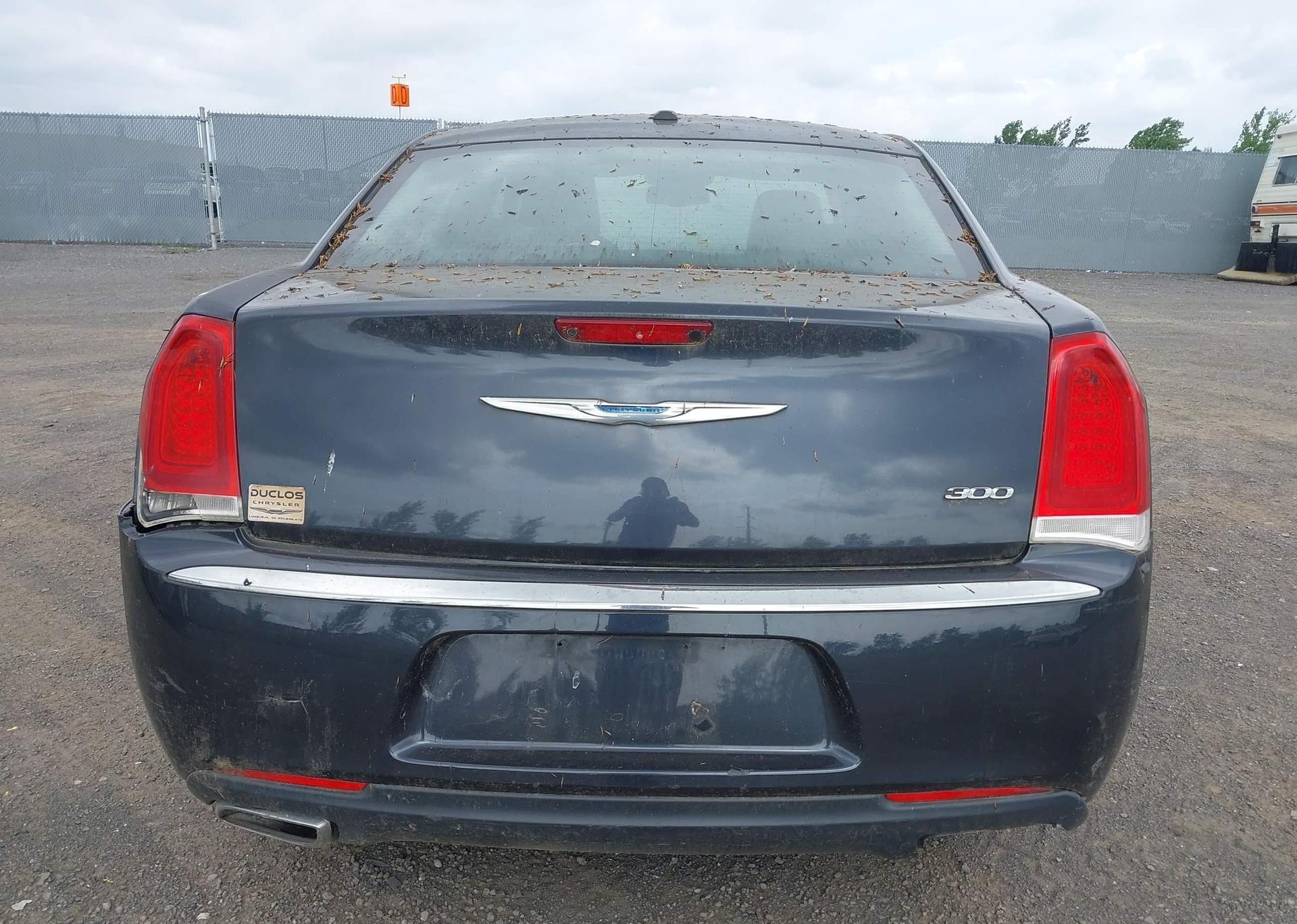 2016 CHRYSLER 300 LIMITED