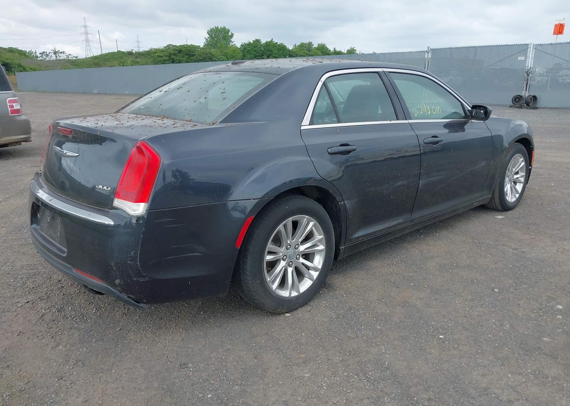 2016 CHRYSLER 300 LIMITED