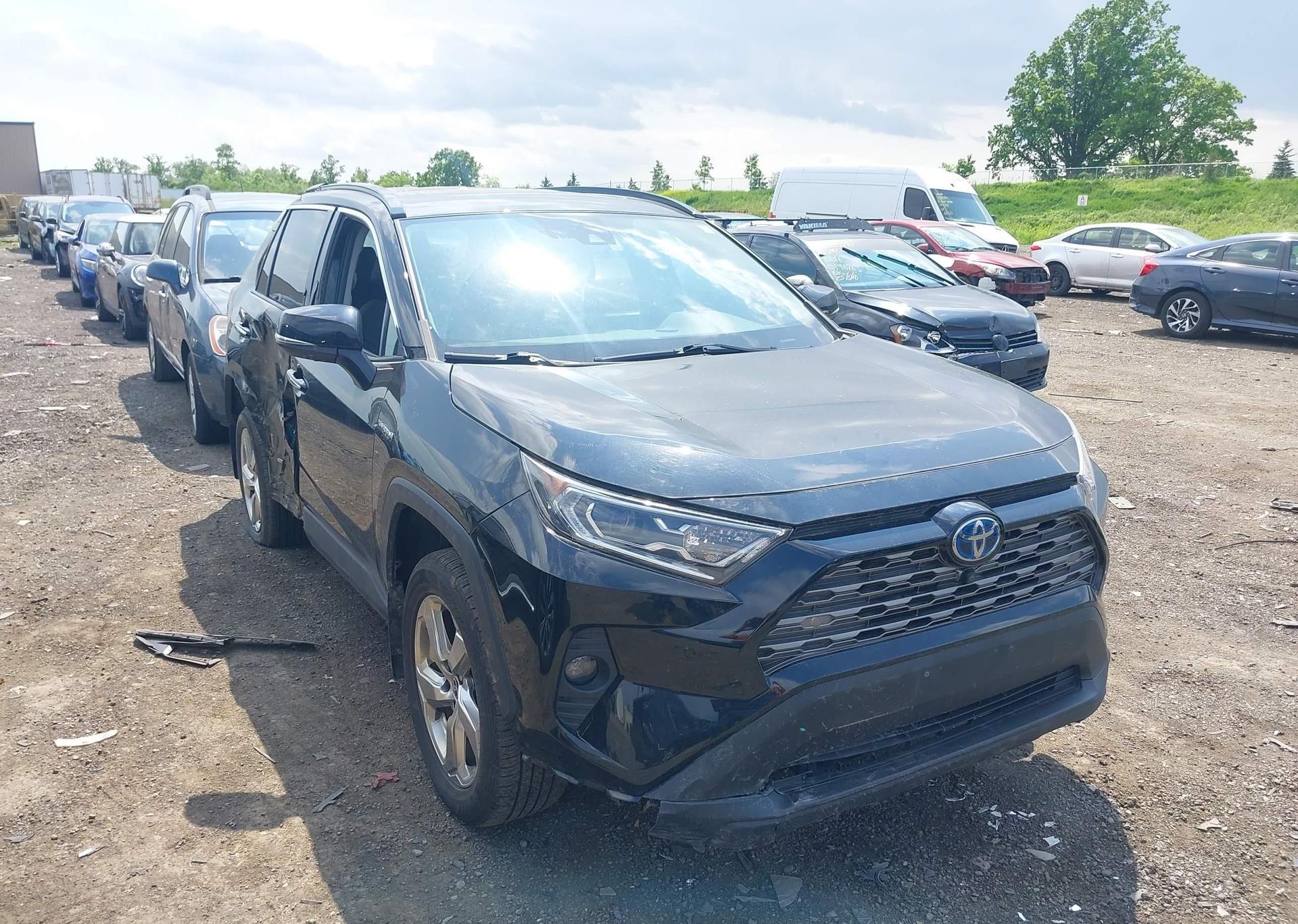 2021 TOYOTA RAV4 LIMITED