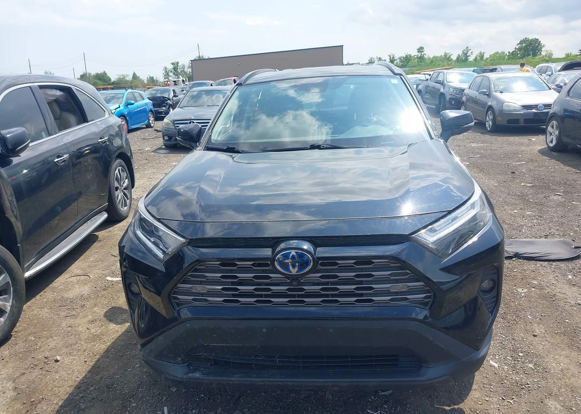 2021 TOYOTA RAV4 LIMITED