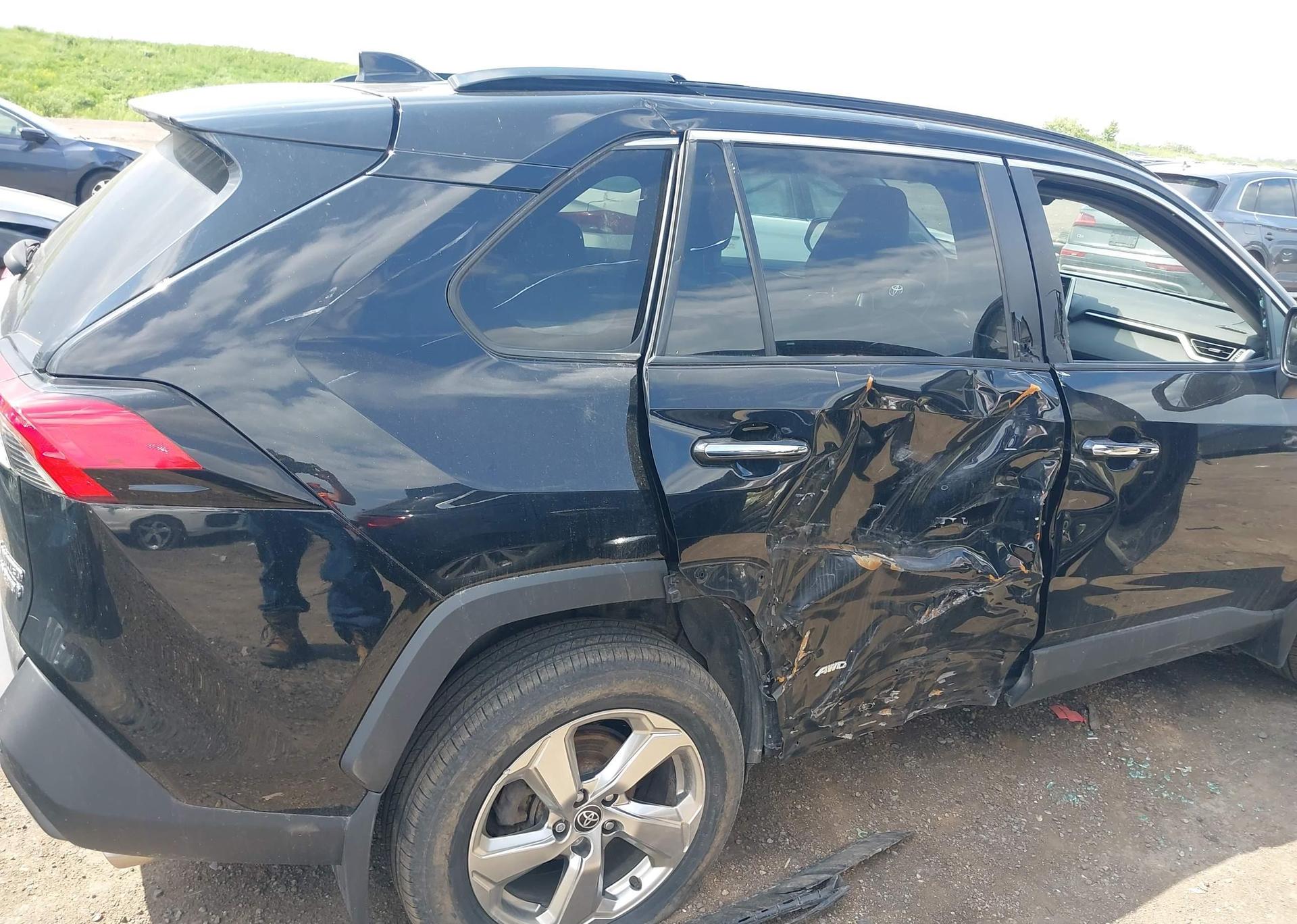 2021 TOYOTA RAV4 LIMITED