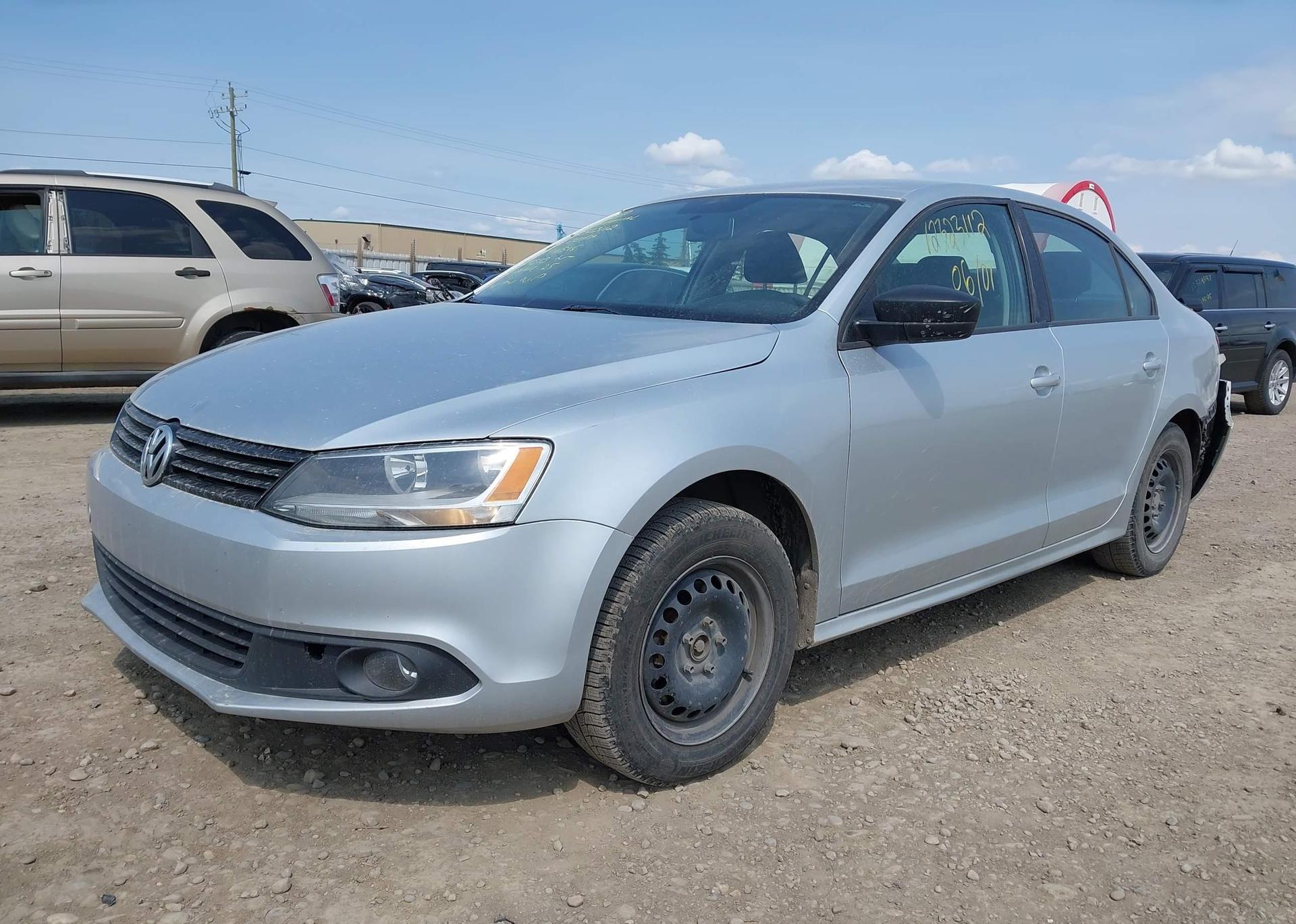 2013 VOLKSWAGEN JETTA S