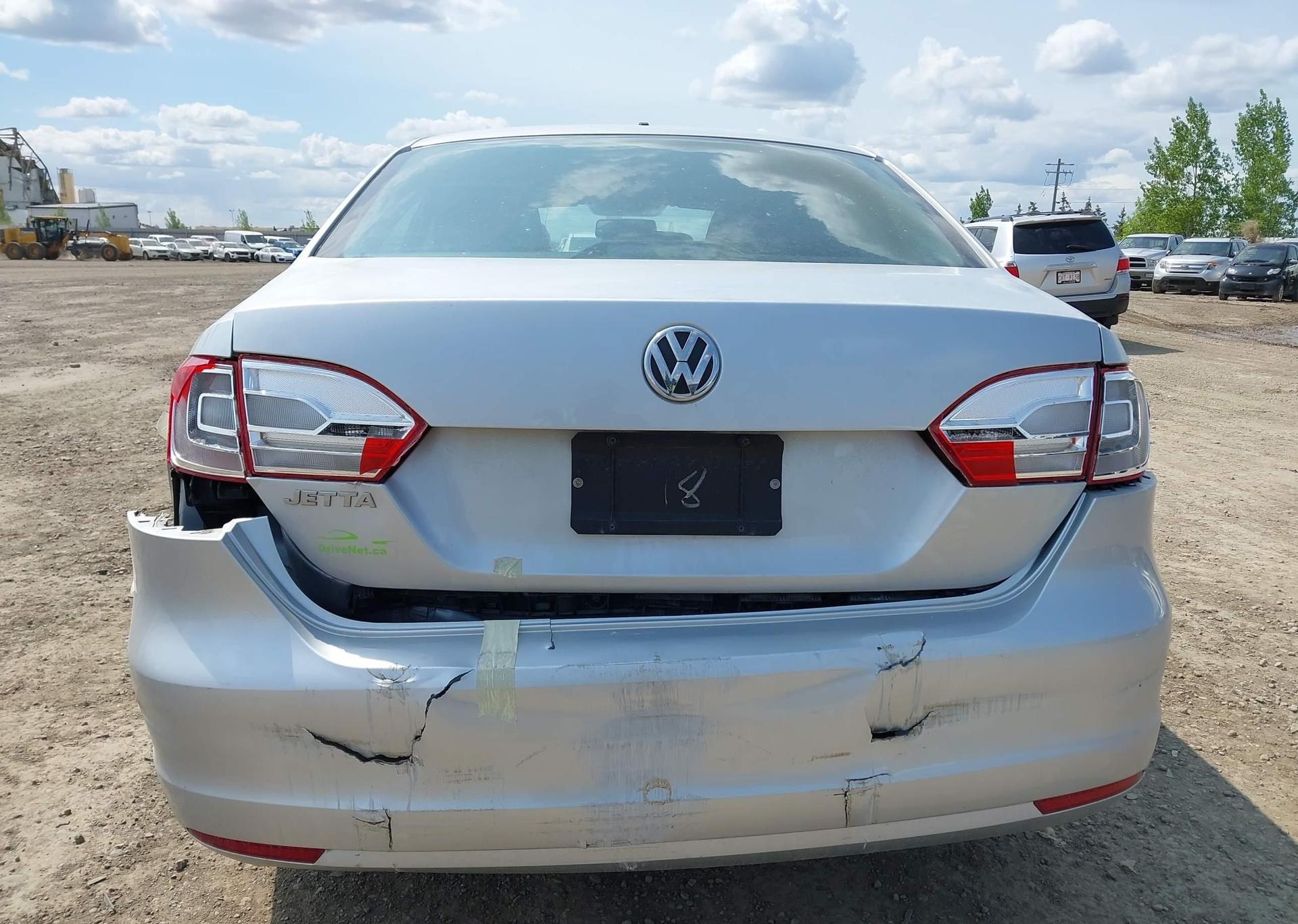2013 VOLKSWAGEN JETTA S