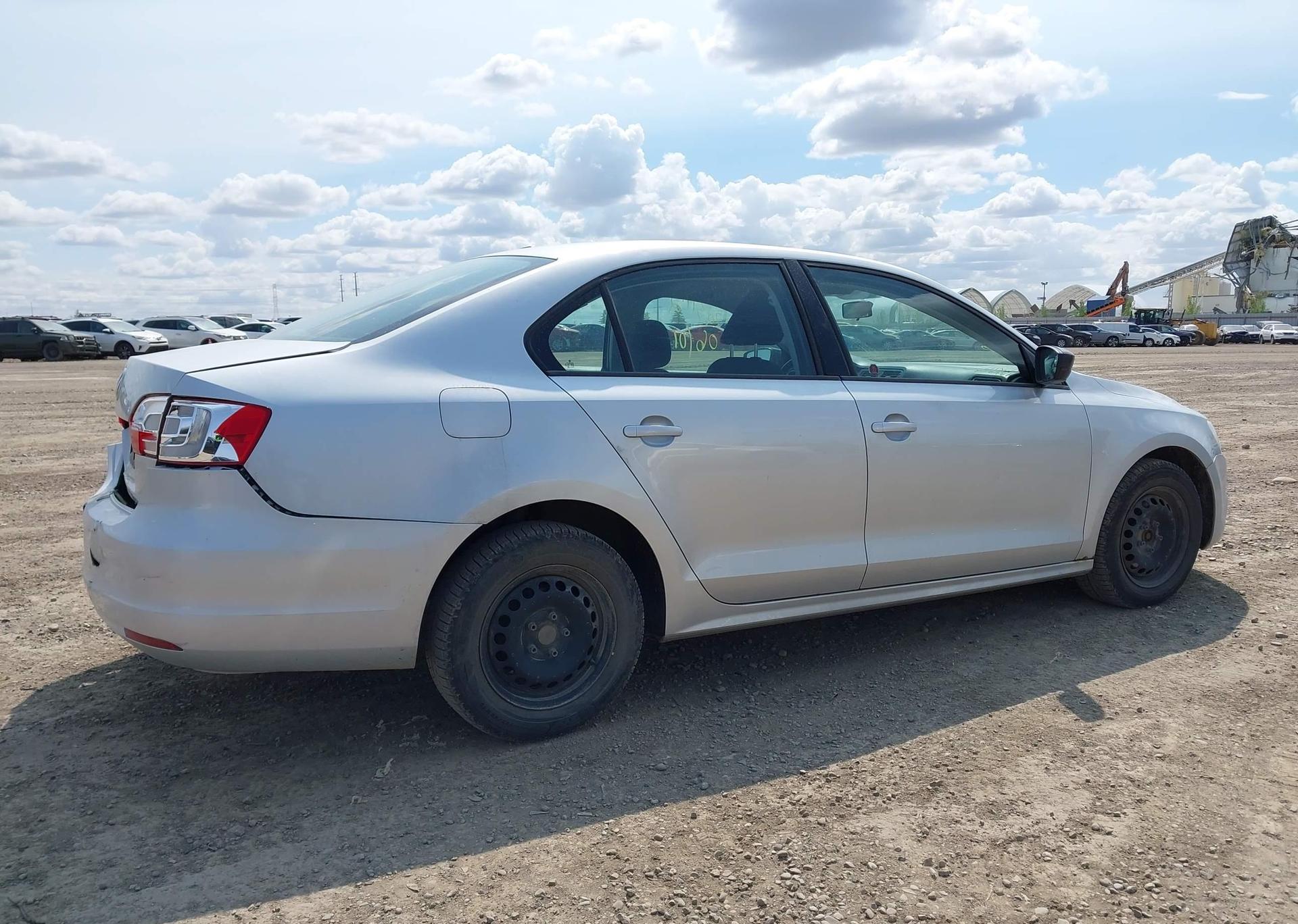2013 VOLKSWAGEN JETTA S