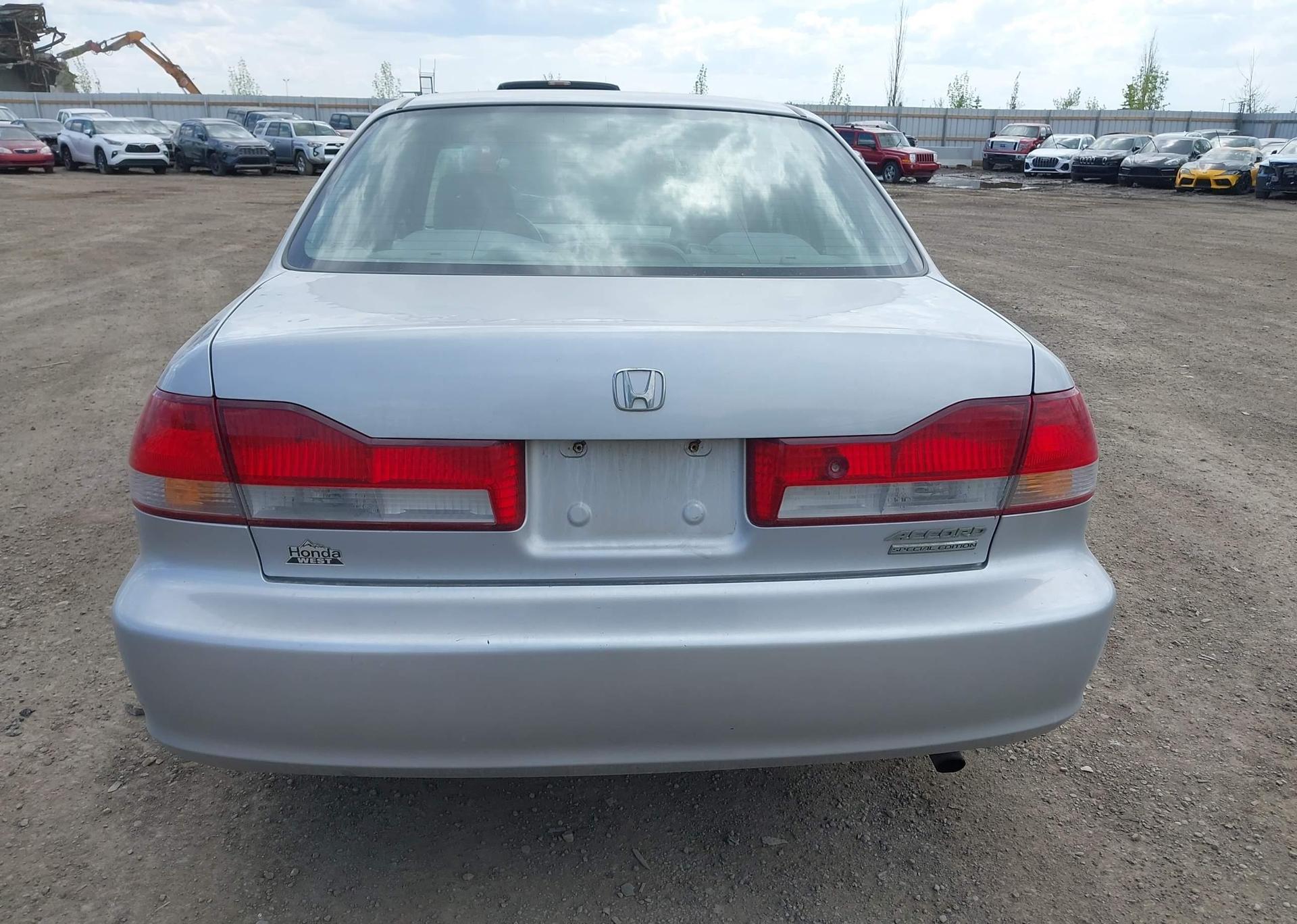 2002 HONDA ACCORD SE