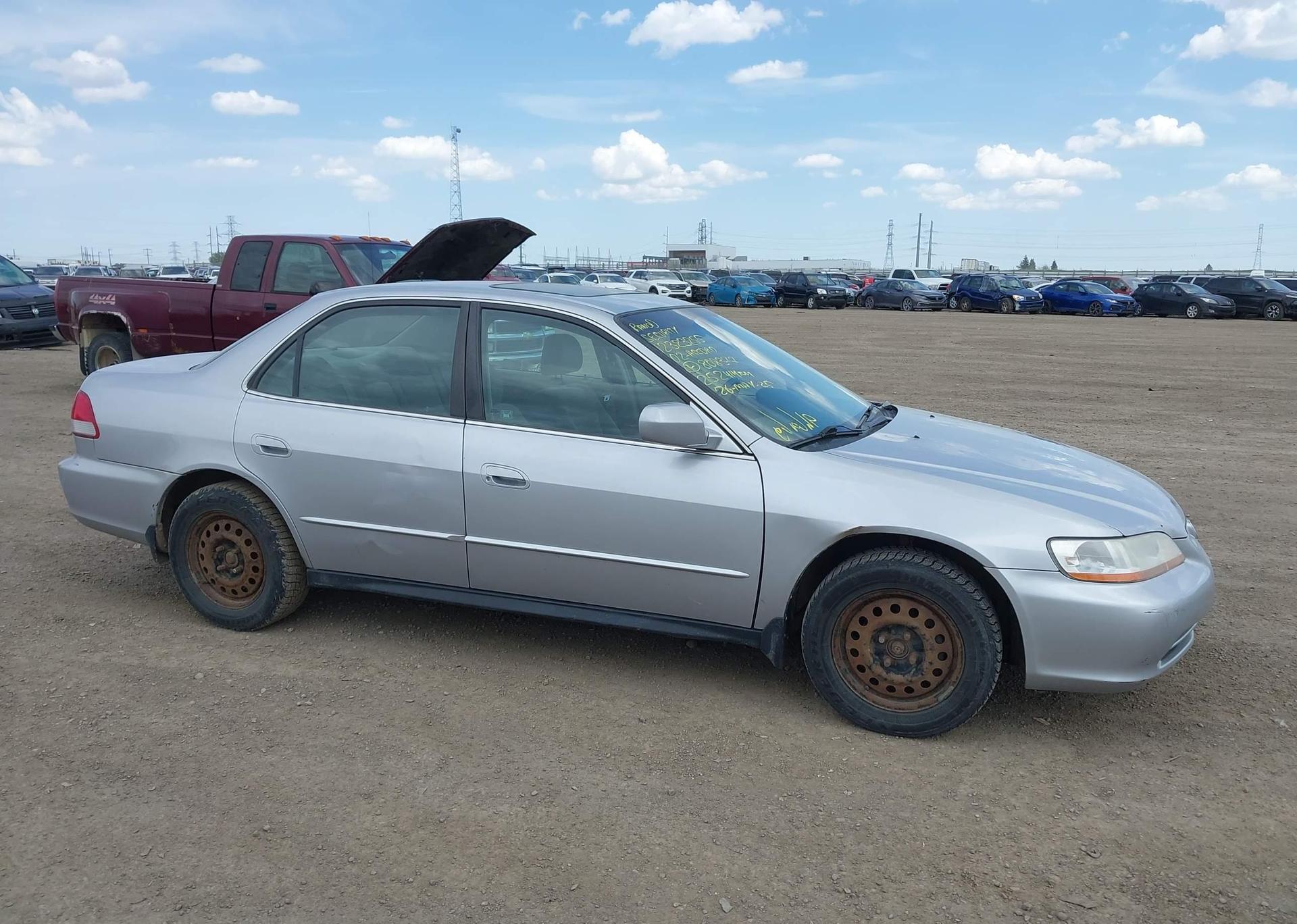 2002 HONDA ACCORD SE