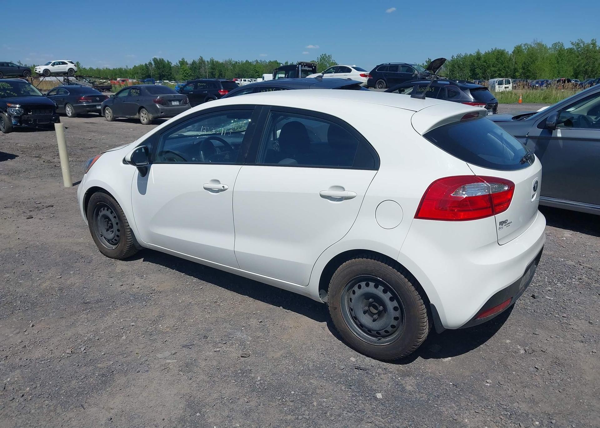 2015 KIA RIO LX