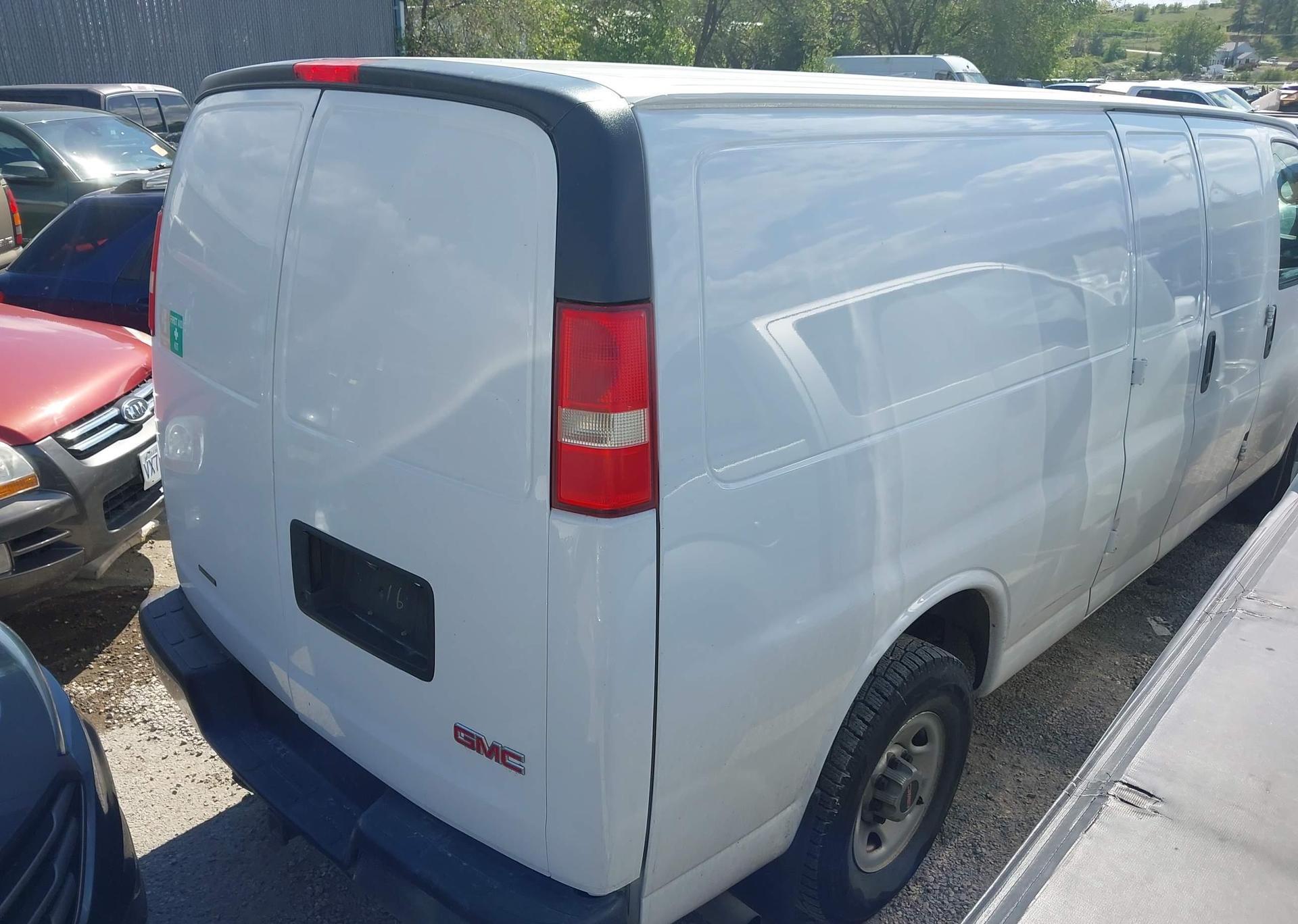2014 GMC SAVANA G3500