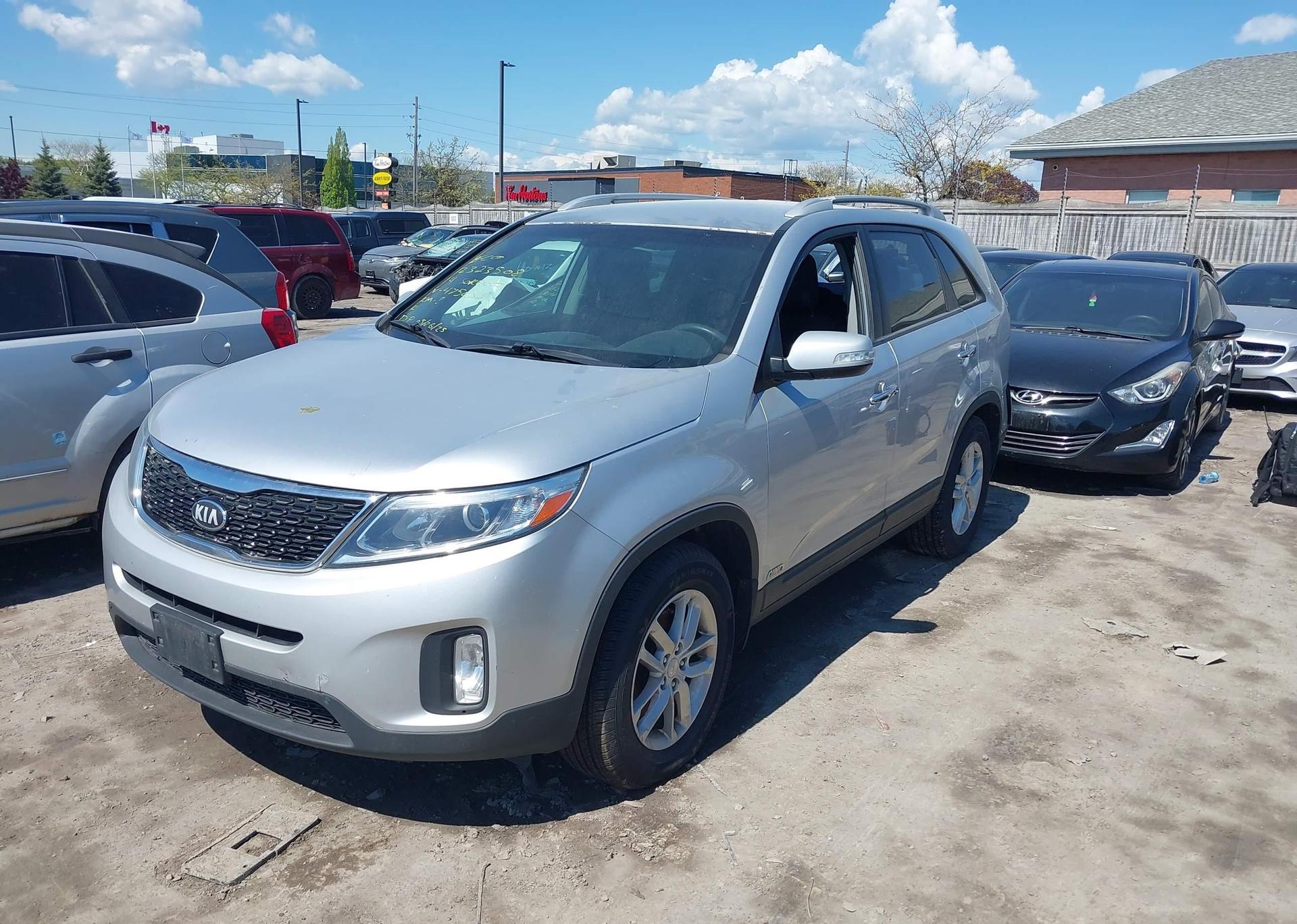 2014 KIA SORENTO LX