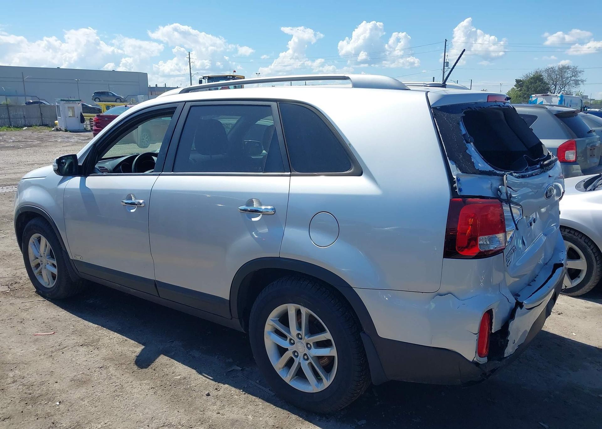 2014 KIA SORENTO LX