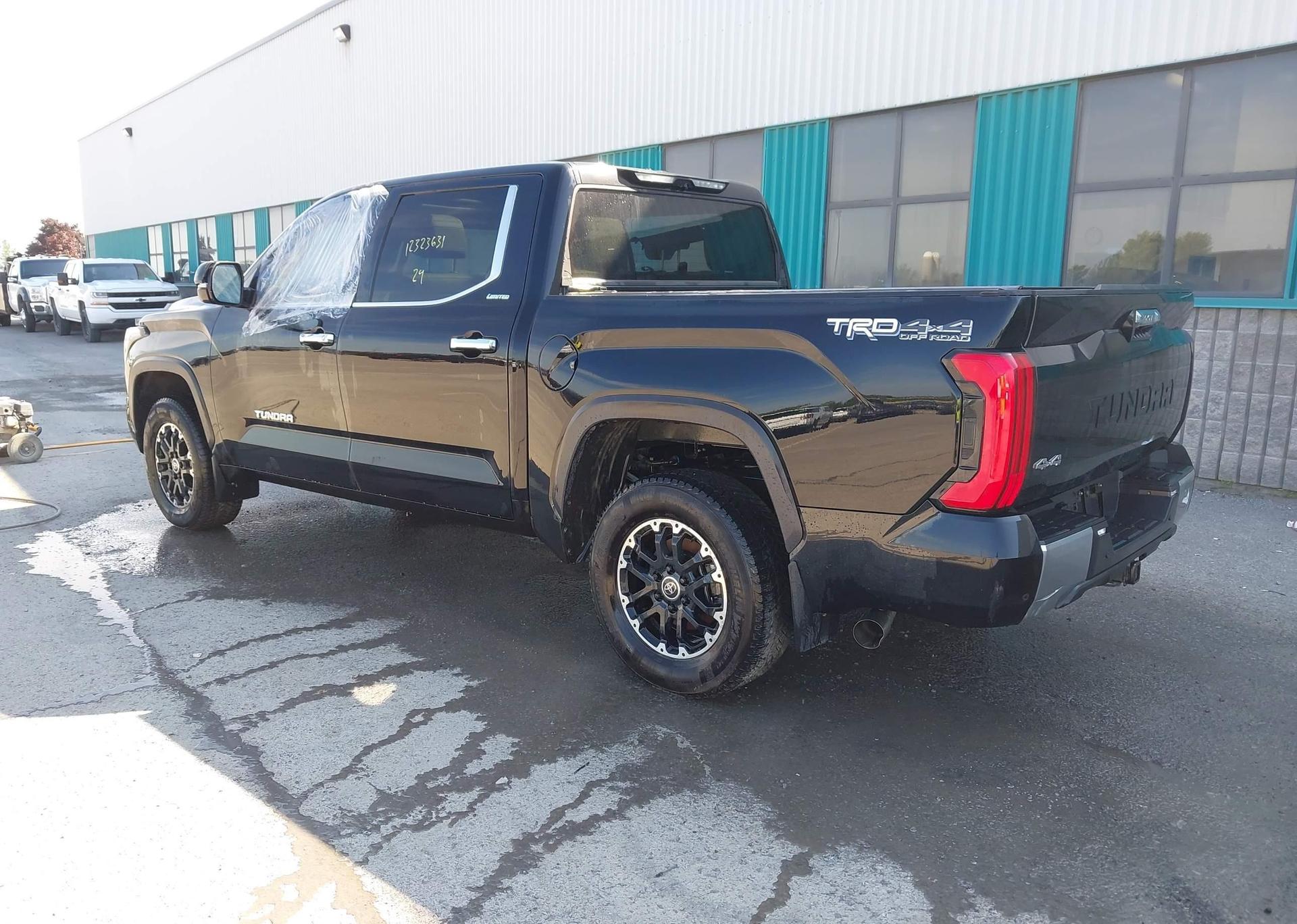 2024 TOYOTA TUNDRA CREWMAX LIMITED