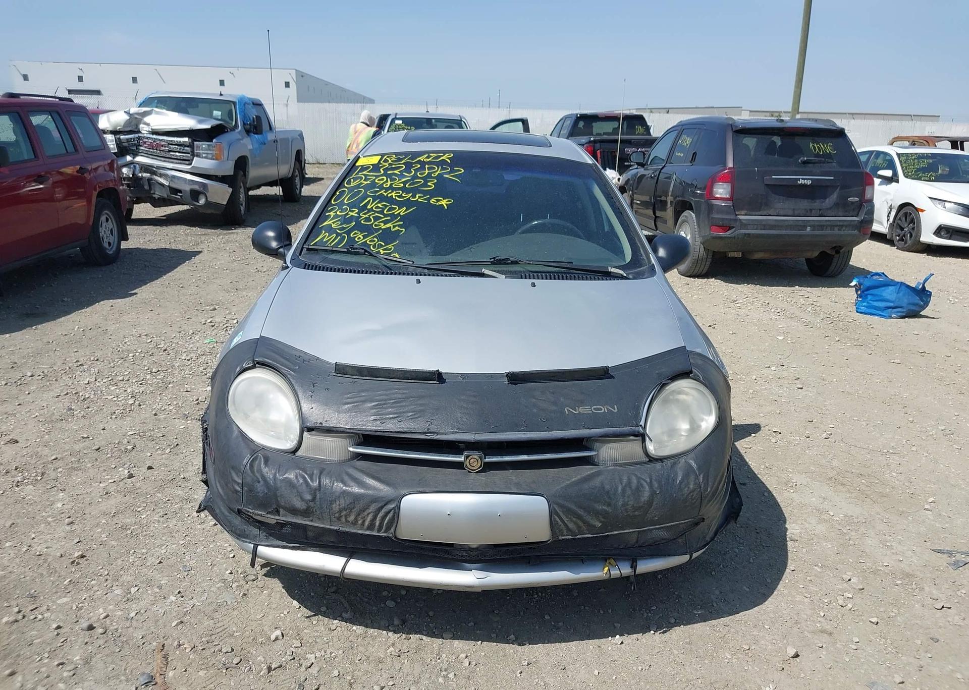 2000 CHRYSLER NEON LE