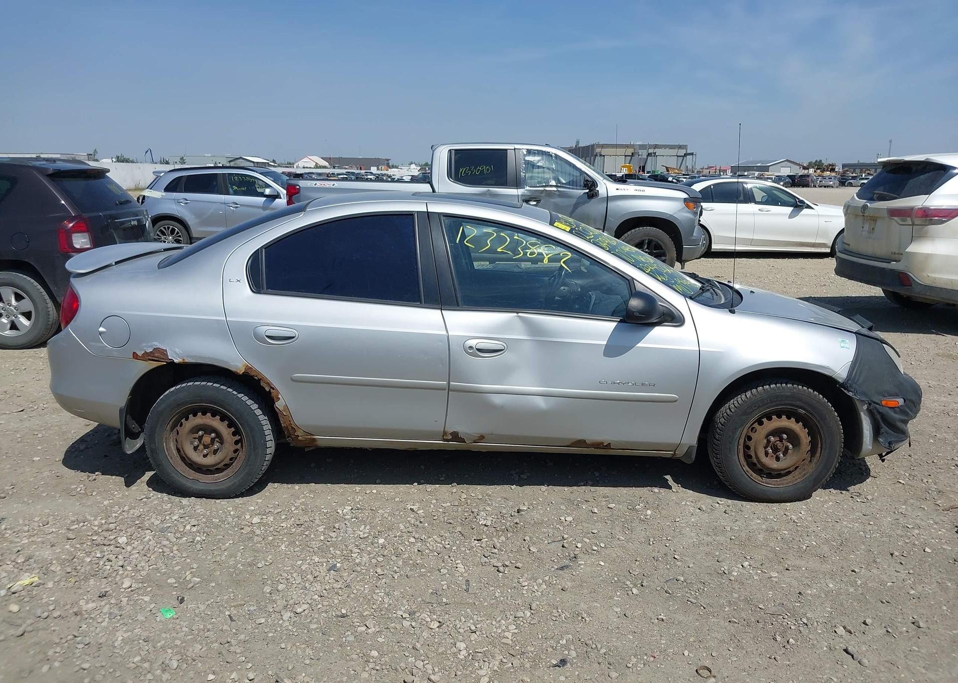 2000 CHRYSLER NEON LE