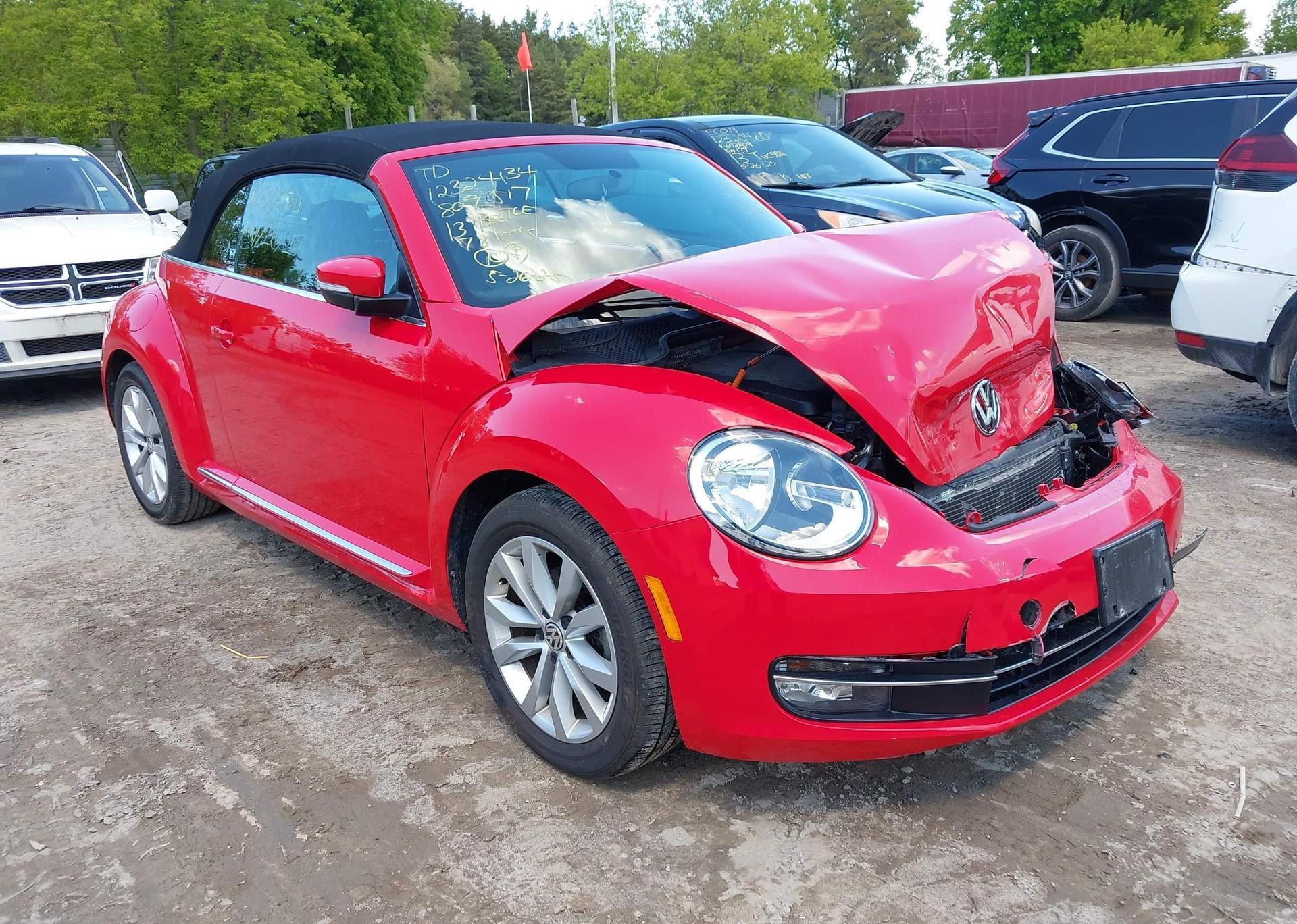 2013 VOLKSWAGEN BEETLE