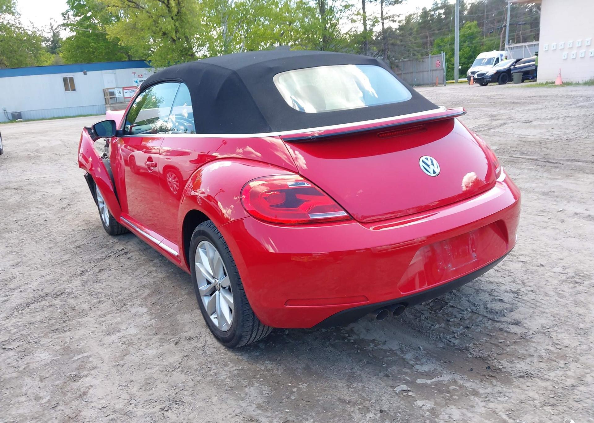 2013 VOLKSWAGEN BEETLE