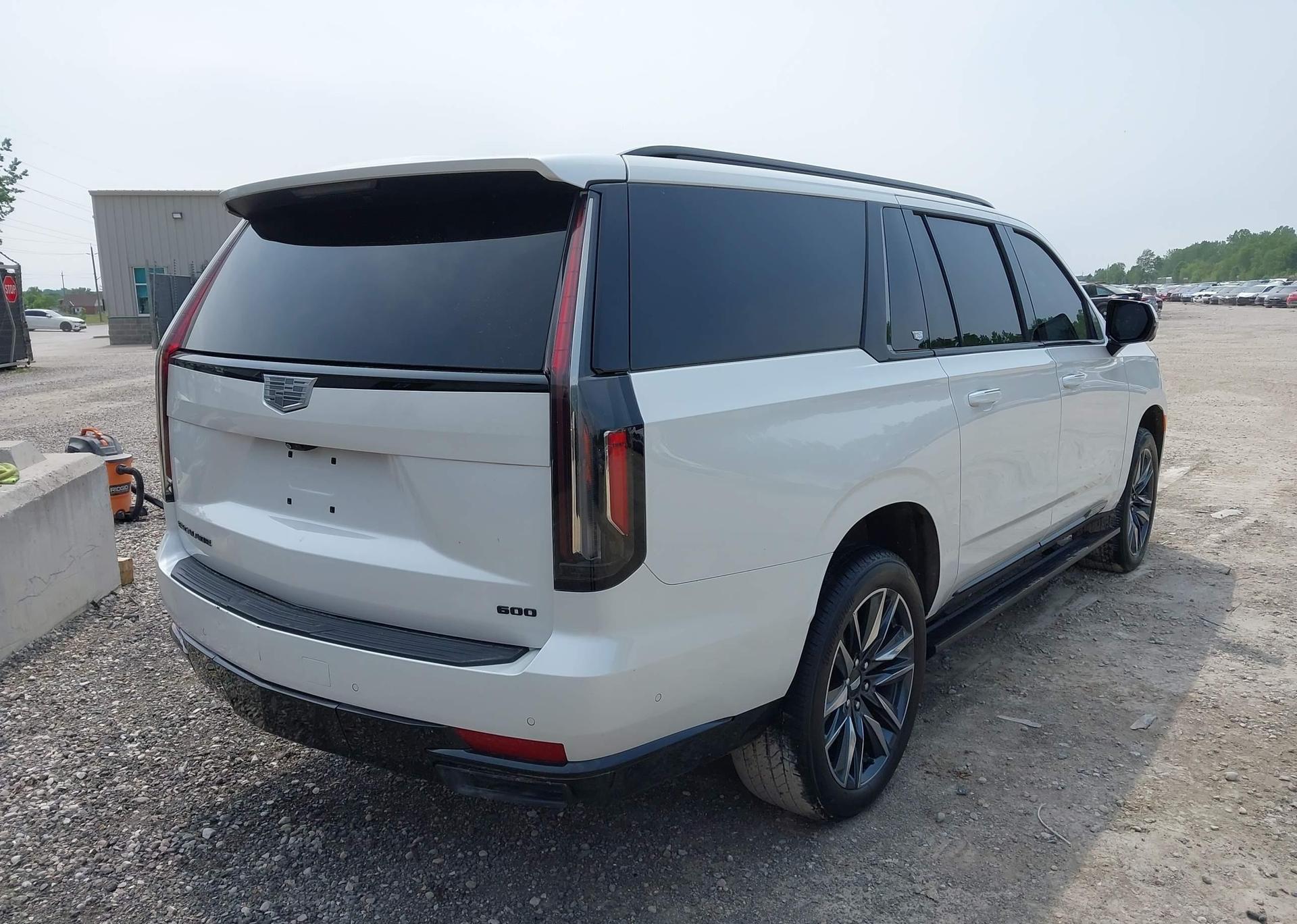 2023 CADILLAC ESCALADE ESV SPORT PLATINUM