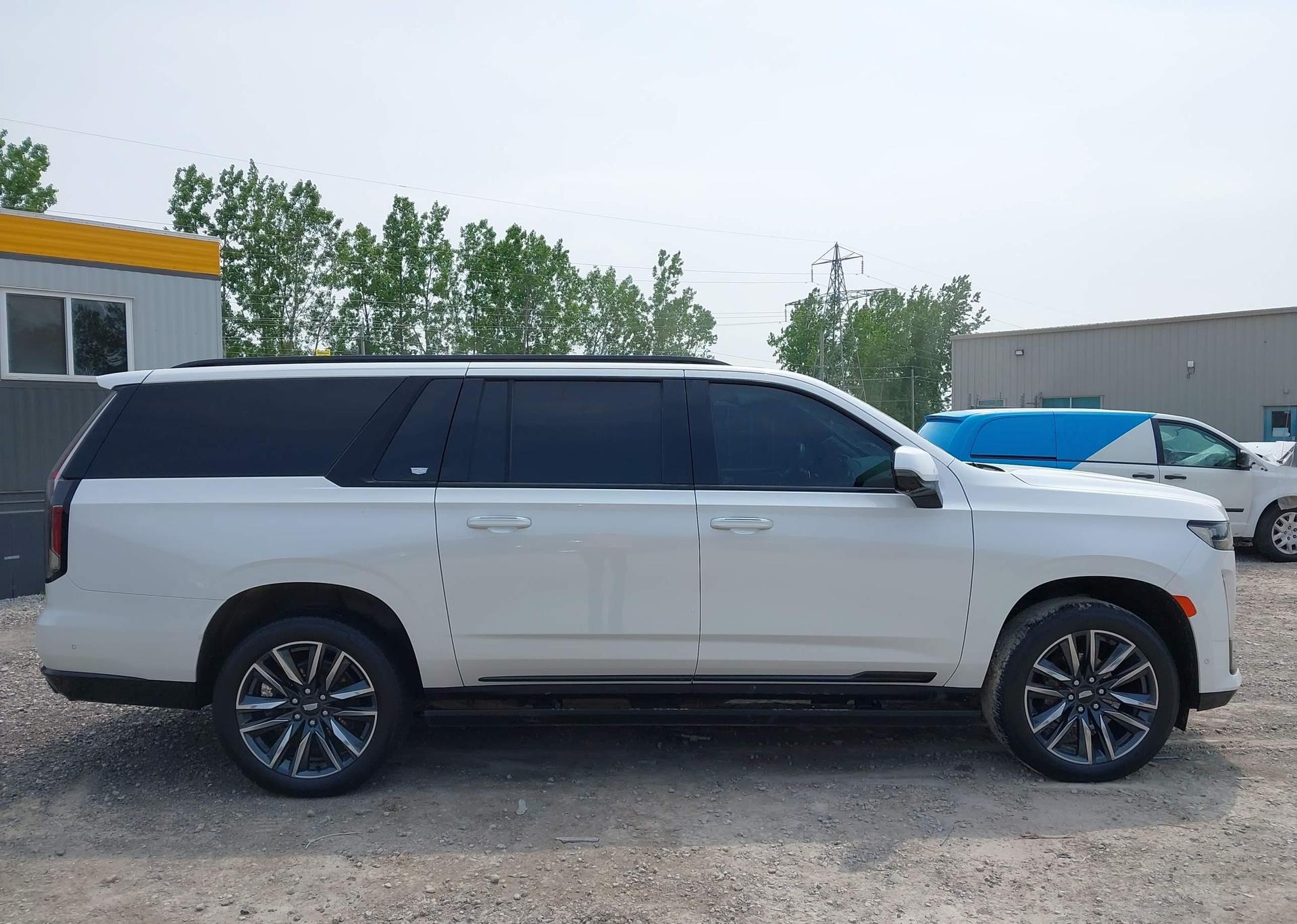 2023 CADILLAC ESCALADE ESV SPORT PLATINUM