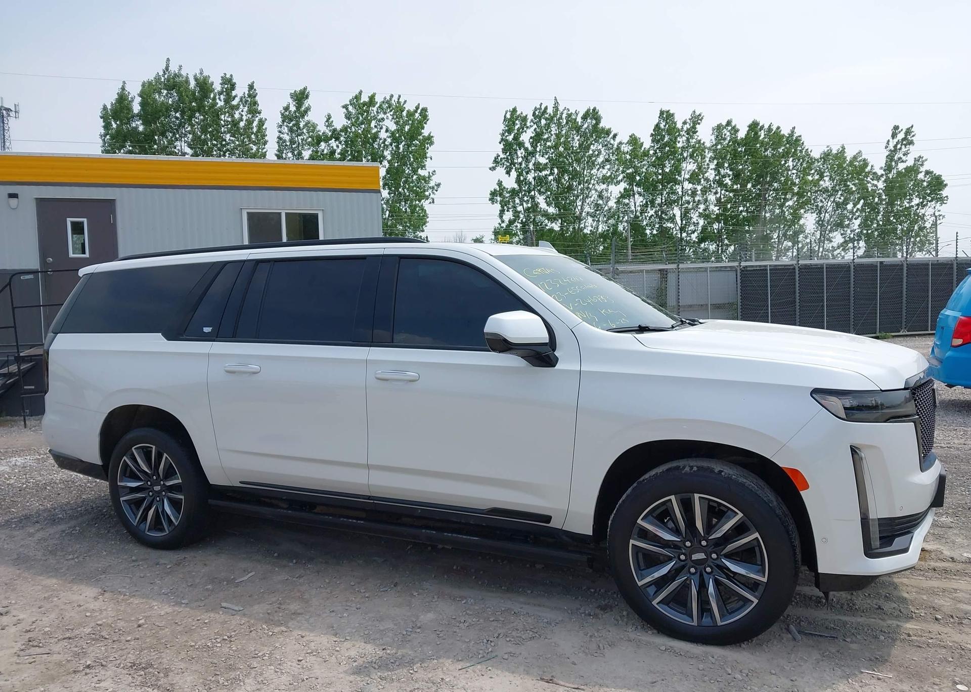 2023 CADILLAC ESCALADE ESV SPORT PLATINUM