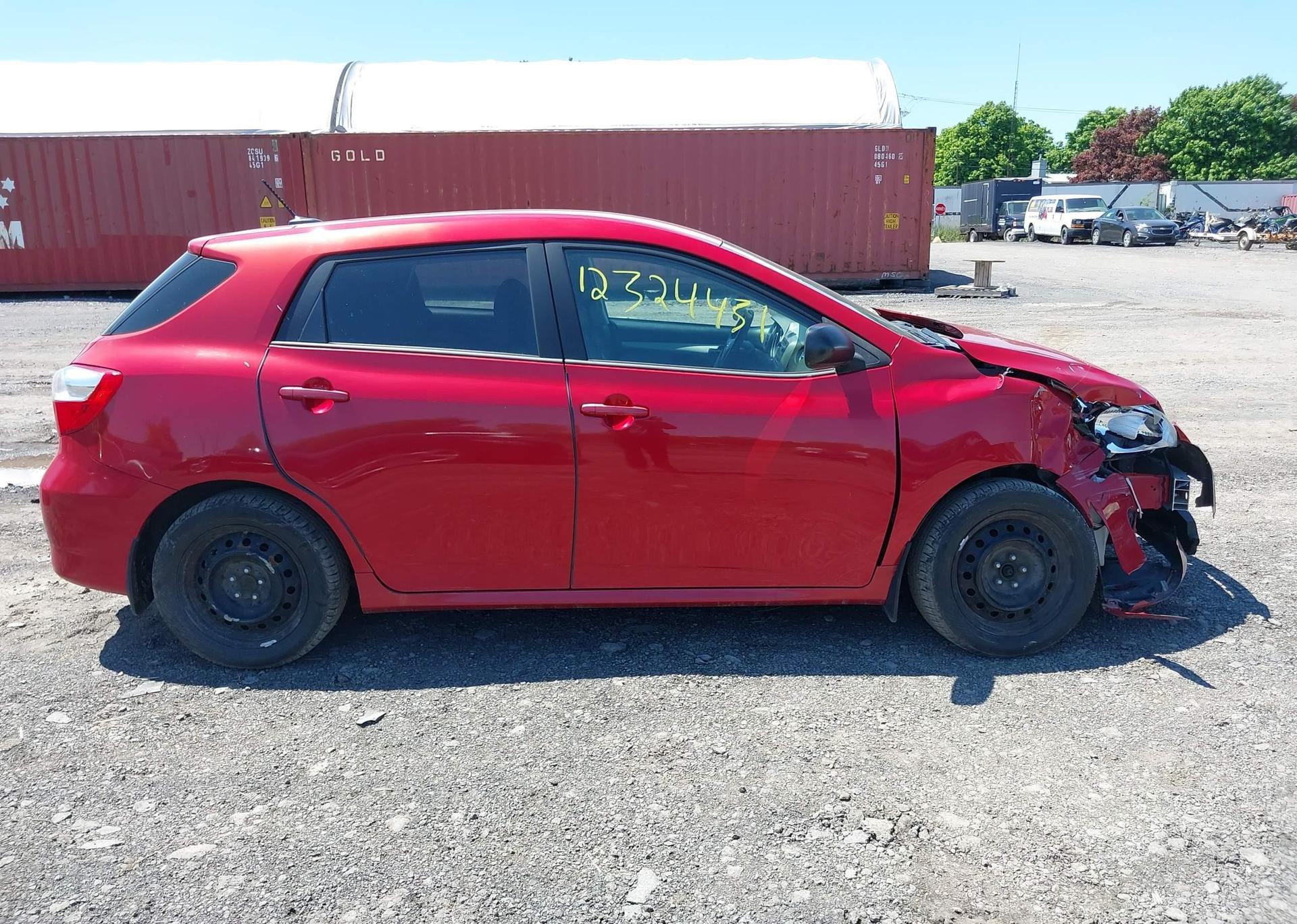 2013 TOYOTA MATRIX
