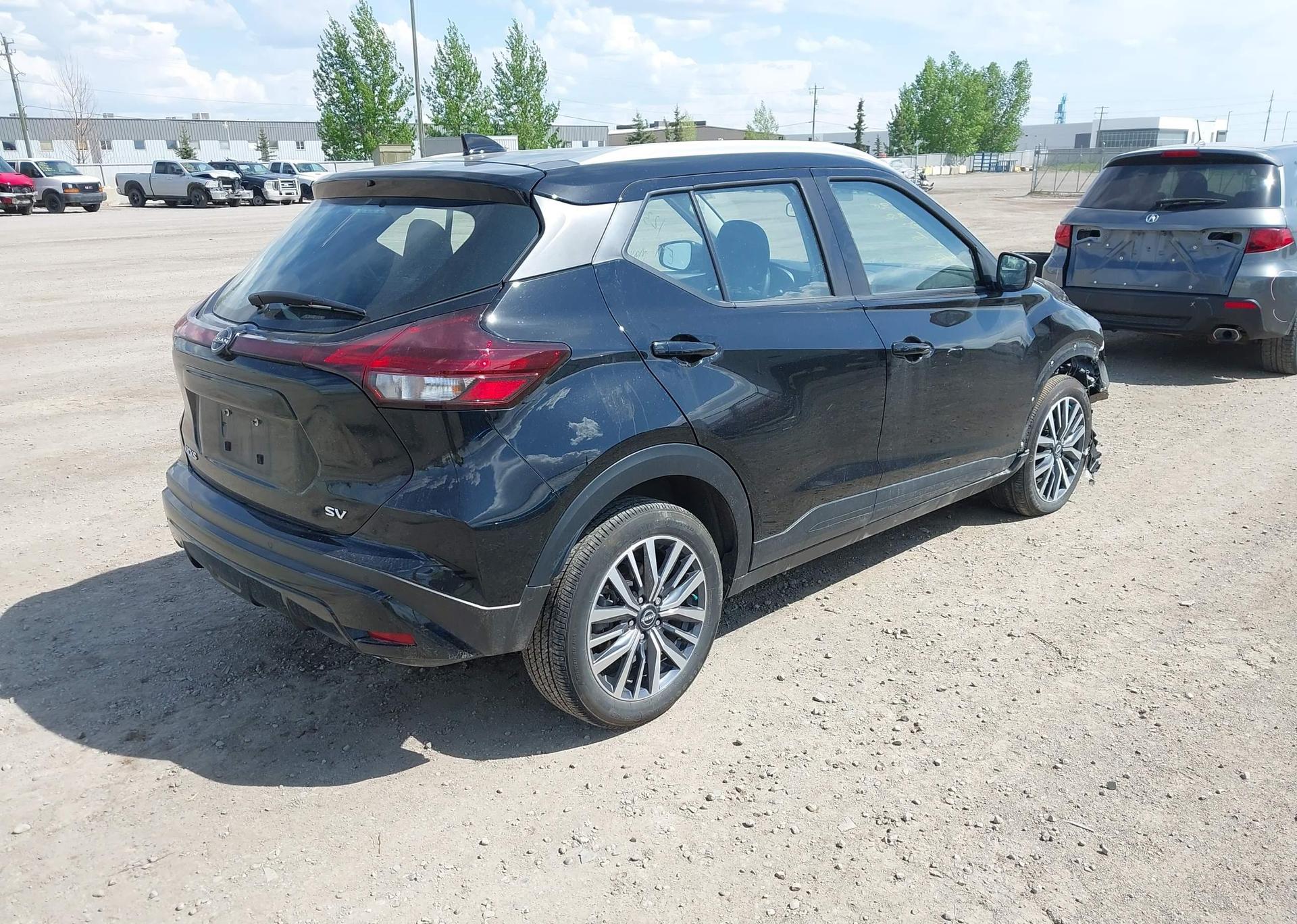 2022 NISSAN KICKS SV