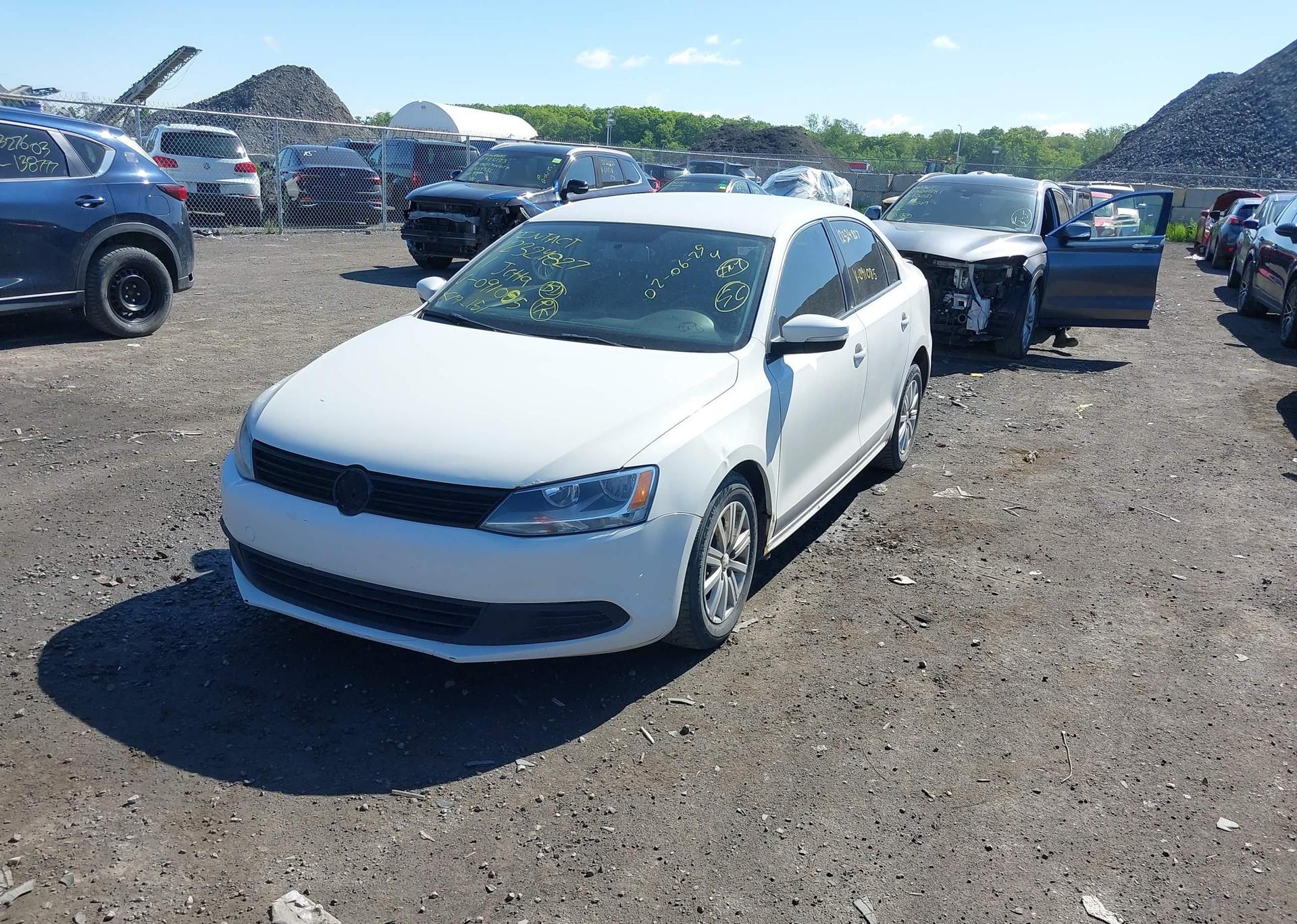 2011 TOYOTA COROLLA