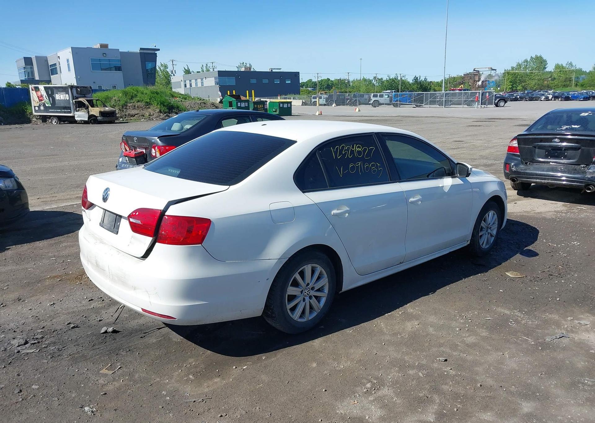 2011 TOYOTA COROLLA